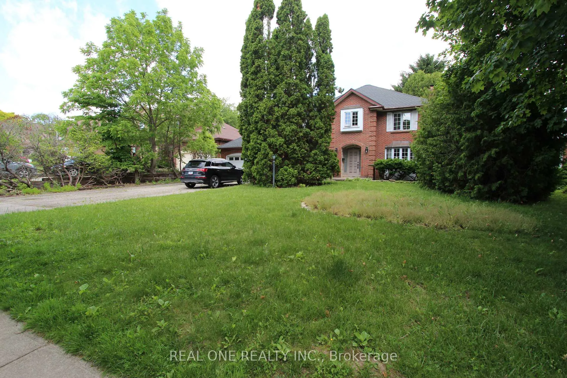 Photo 3 of 53 Hillview Boulevard, London, North A — HOMEH