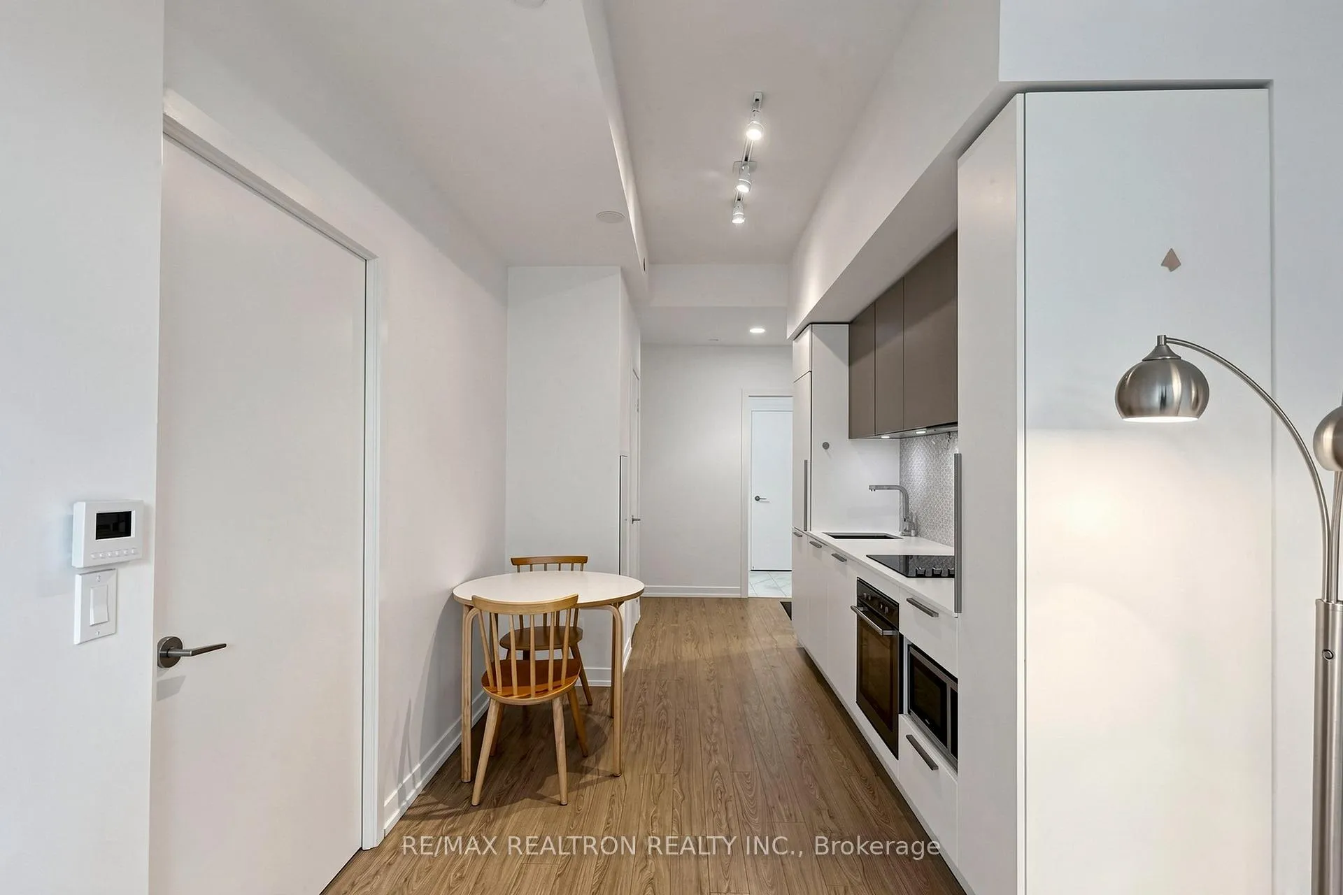 Photo 12 of Unit 521, 85 Wood Street, Toronto, Church-Yonge Corridor — HOMEH