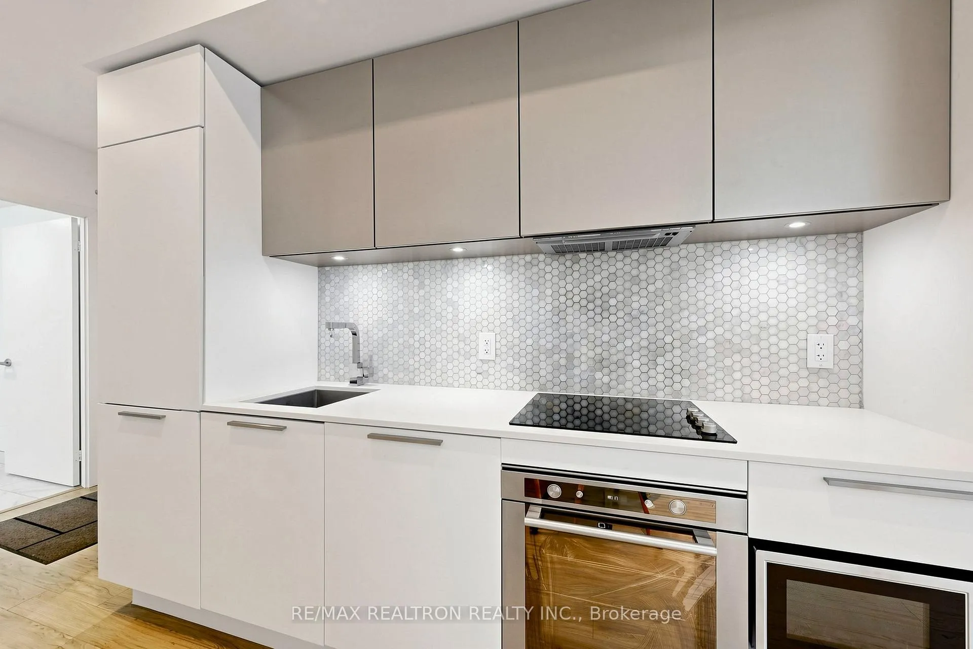 Photo 14 of Unit 521, 85 Wood Street, Toronto, Church-Yonge Corridor — HOMEH