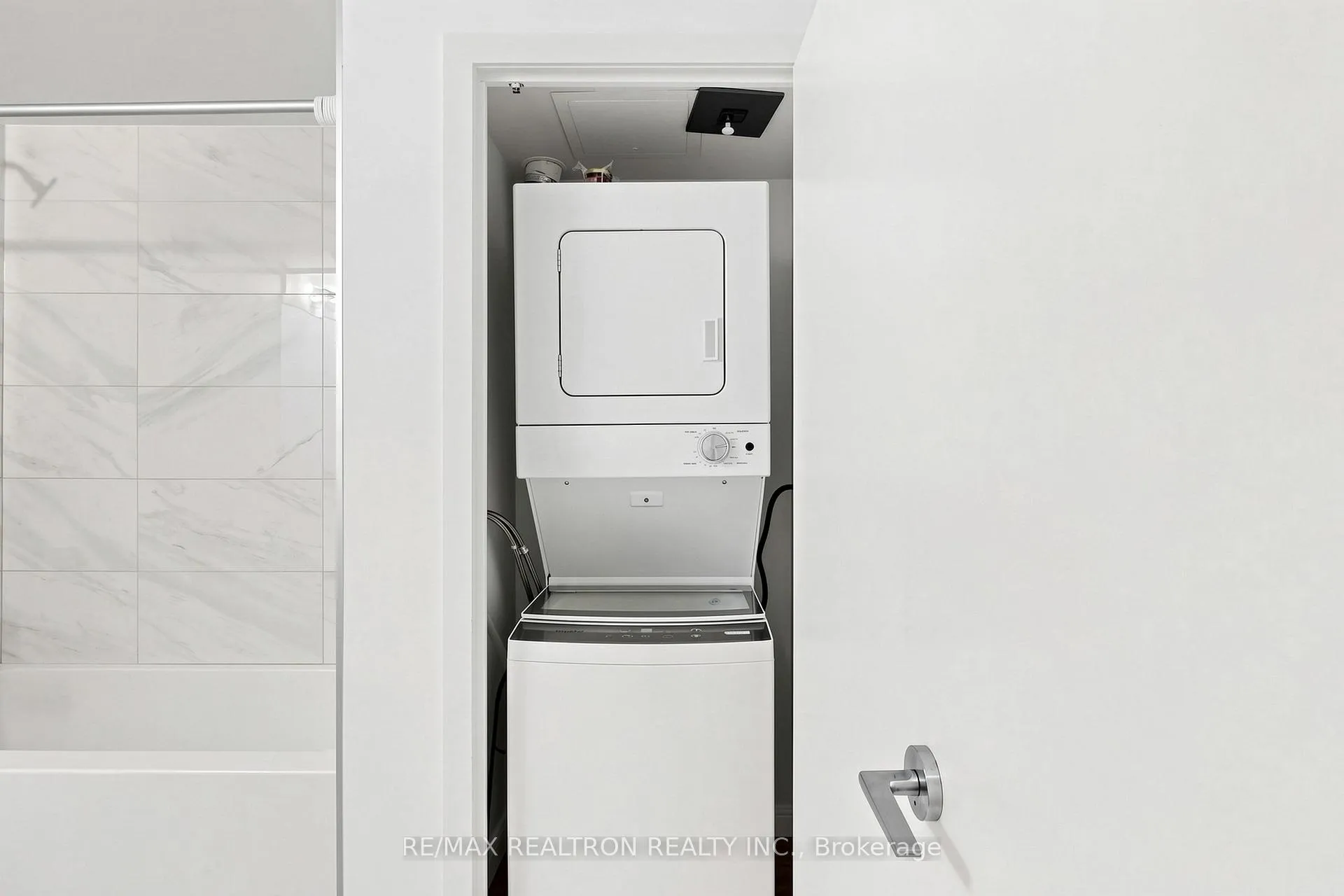 Photo 22 of Unit 521, 85 Wood Street, Toronto, Church-Yonge Corridor — HOMEH
