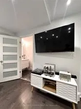 Photo 4 of 20 Porterfield Crescent, Markham, Aileen-Willowbrook — HOMEH