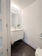 Photo 5 of 20 Porterfield Crescent, Markham, Aileen-Willowbrook — HOMEH
