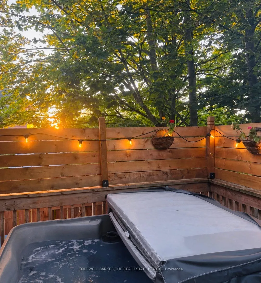 Photo 17 of 35 Grove Street E, Barrie, Wellington — HOMEH