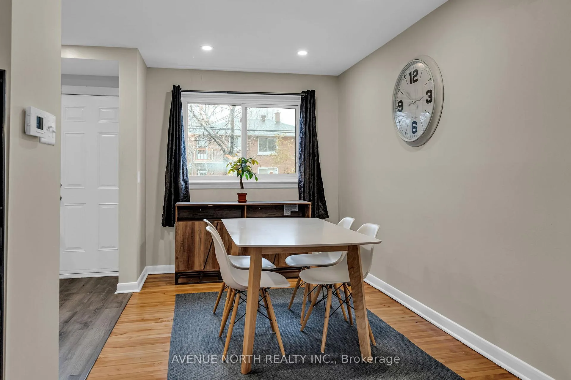Photo 6 of 1202 Summerville Avenue, Ottawa, Carlington — HOMEH