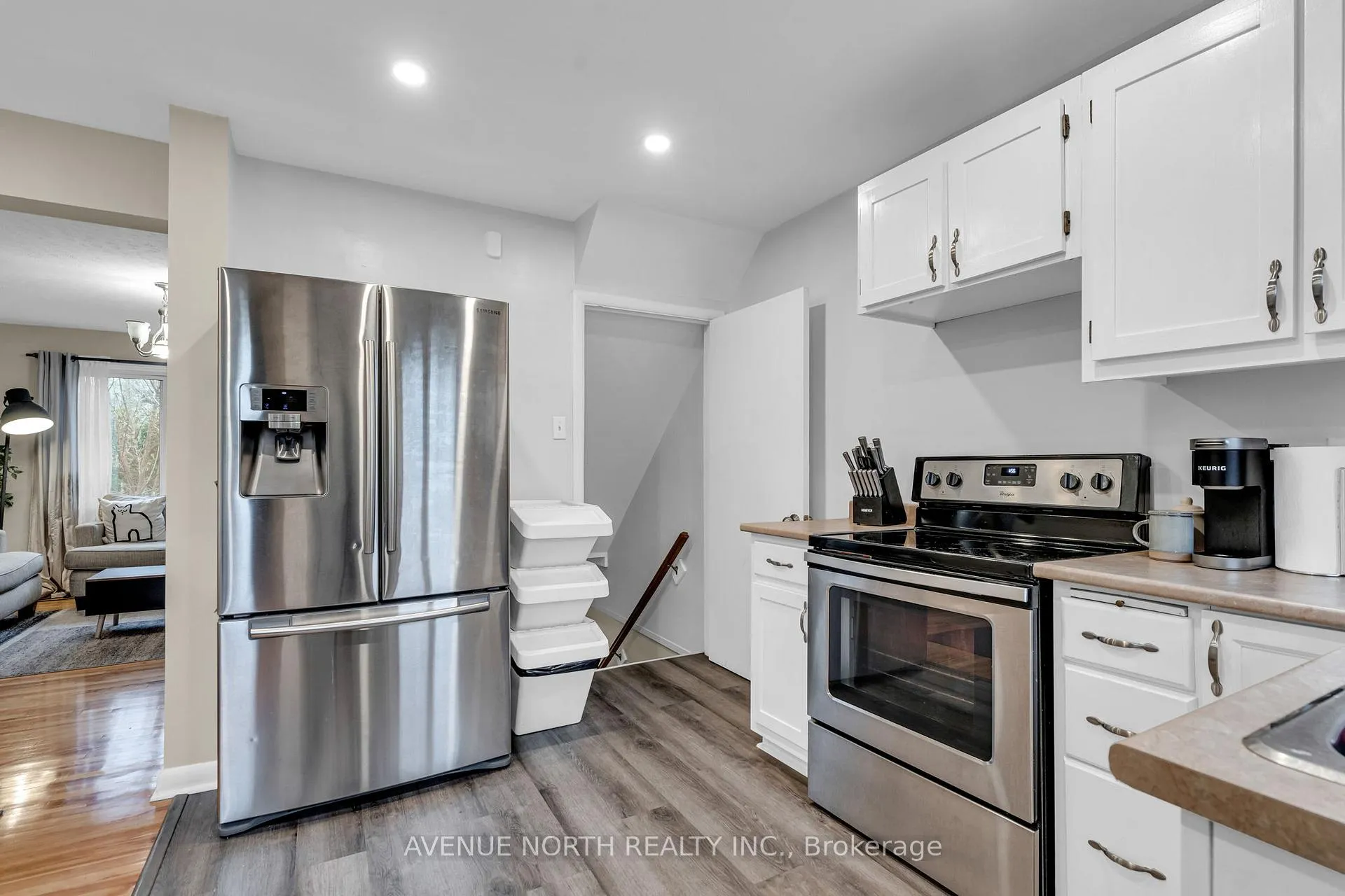 Photo 12 of 1202 Summerville Avenue, Ottawa, Carlington — HOMEH
