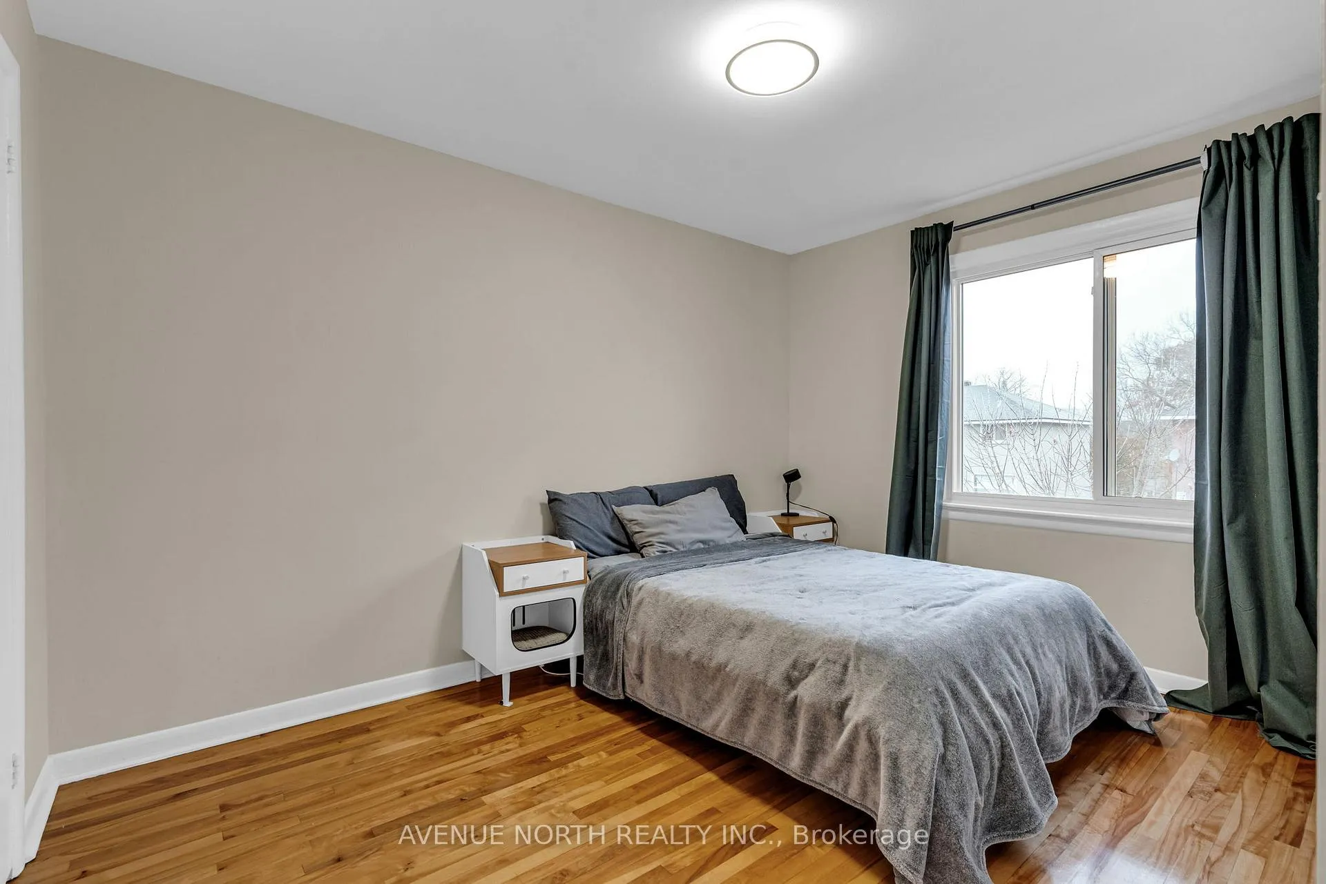Photo 13 of 1202 Summerville Avenue, Ottawa, Carlington — HOMEH