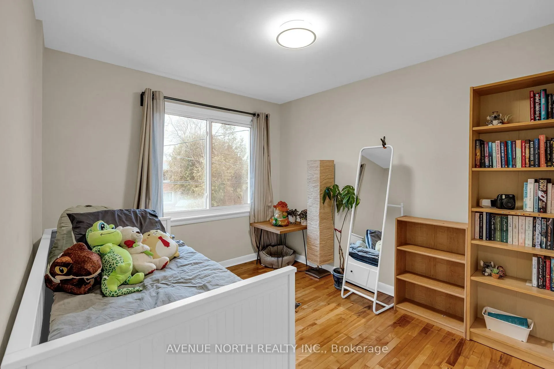 Photo 16 of 1202 Summerville Avenue, Ottawa, Carlington — HOMEH