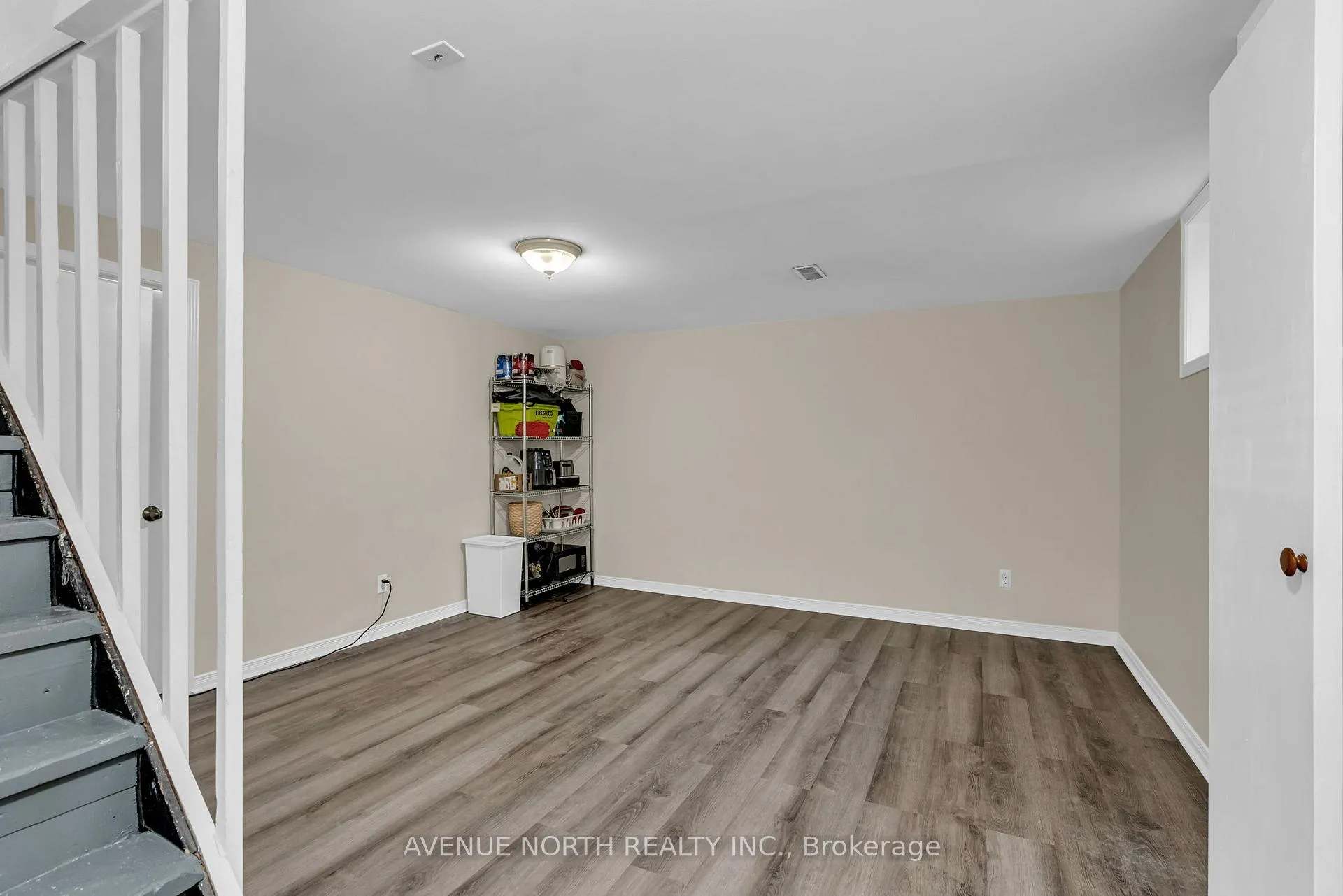 Photo 22 of 1202 Summerville Avenue, Ottawa, Carlington — HOMEH