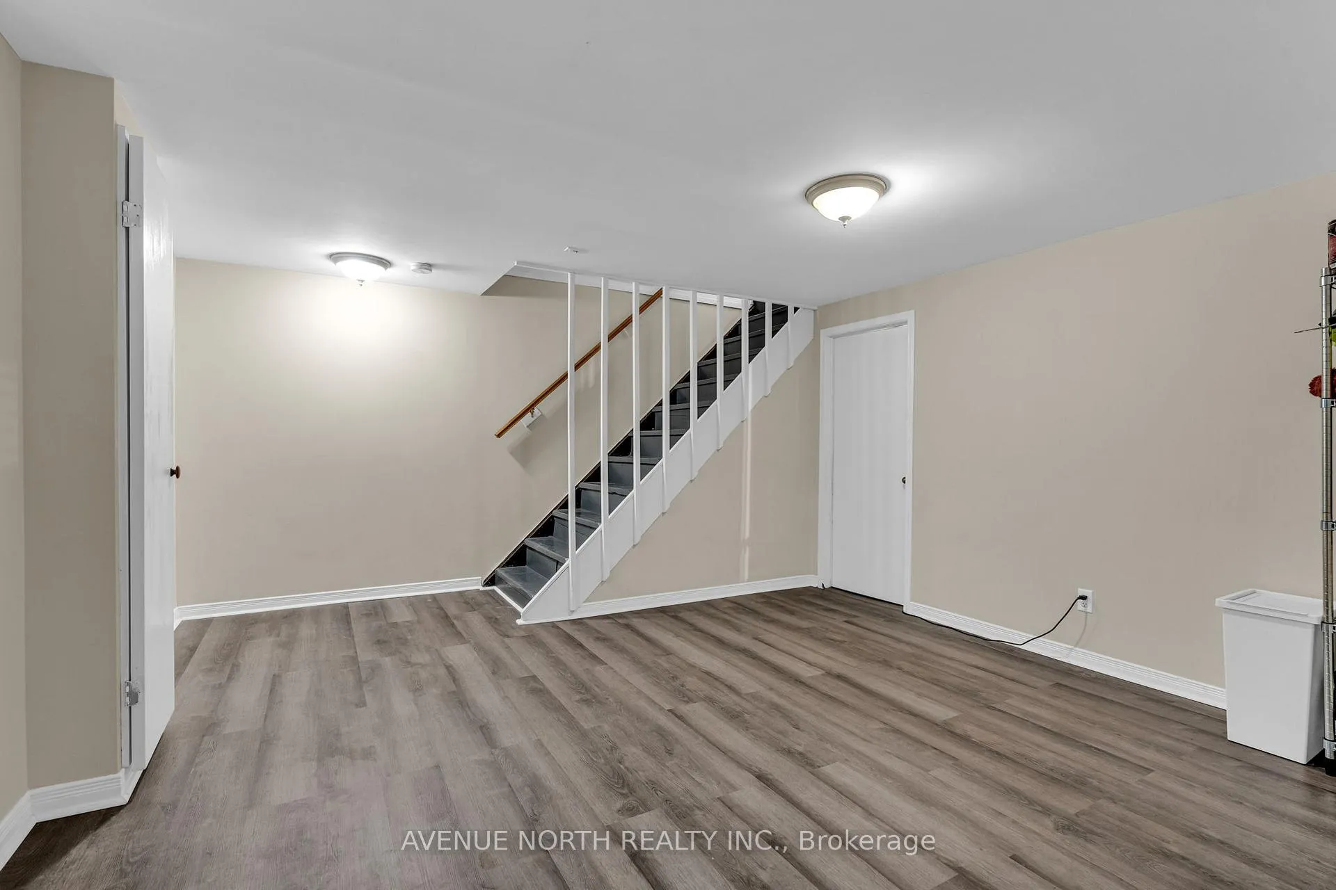 Photo 23 of 1202 Summerville Avenue, Ottawa, Carlington — HOMEH