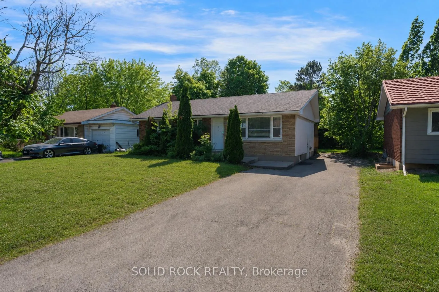 Photo 2 of 84 Jacobson Avenue, St. Catharines, Glendale/Glenridge — HOMEH