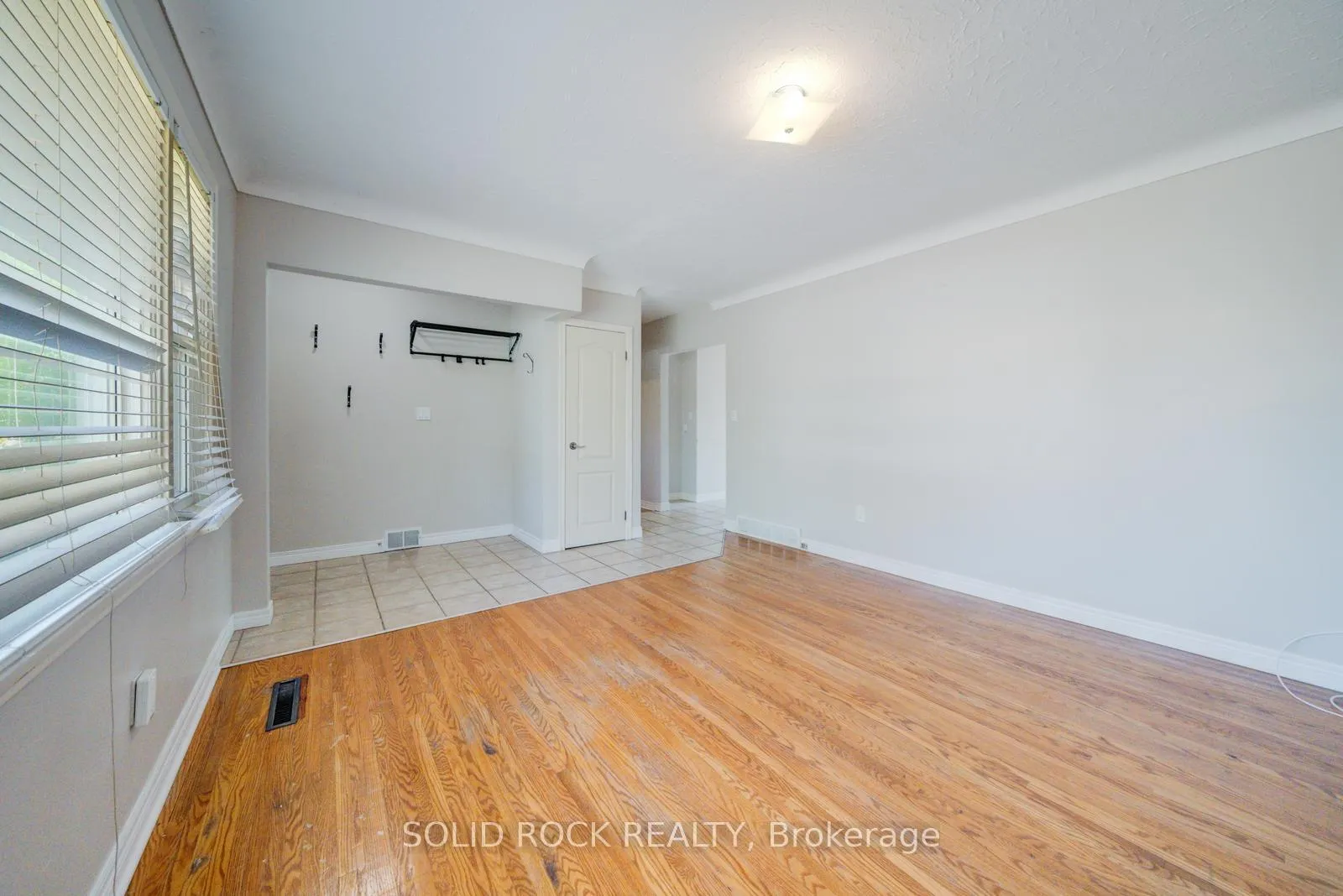 Photo 8 of 84 Jacobson Avenue, St. Catharines, Glendale/Glenridge — HOMEH