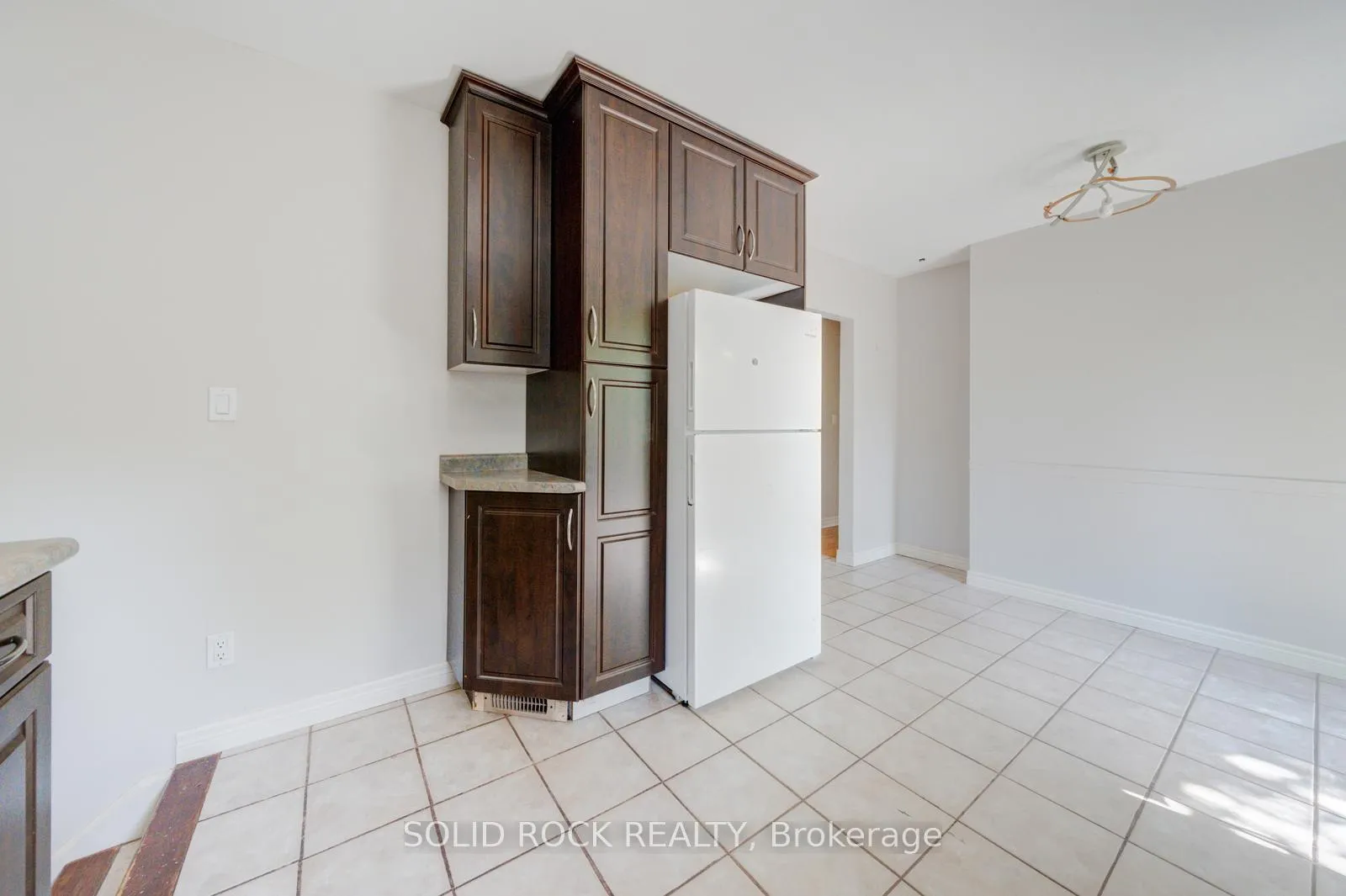 Photo 14 of 84 Jacobson Avenue, St. Catharines, Glendale/Glenridge — HOMEH