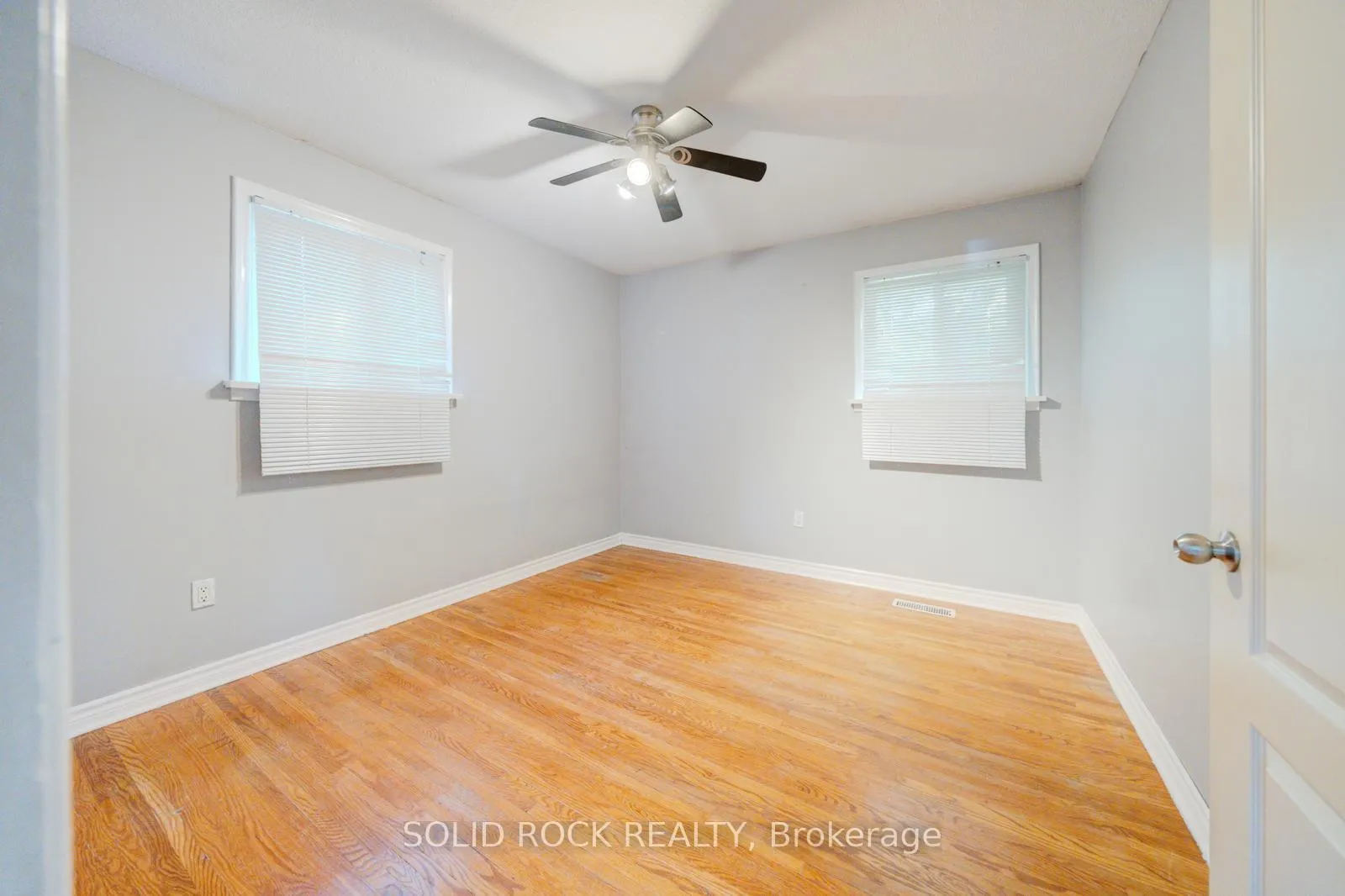 Photo 17 of 84 Jacobson Avenue, St. Catharines, Glendale/Glenridge — HOMEH