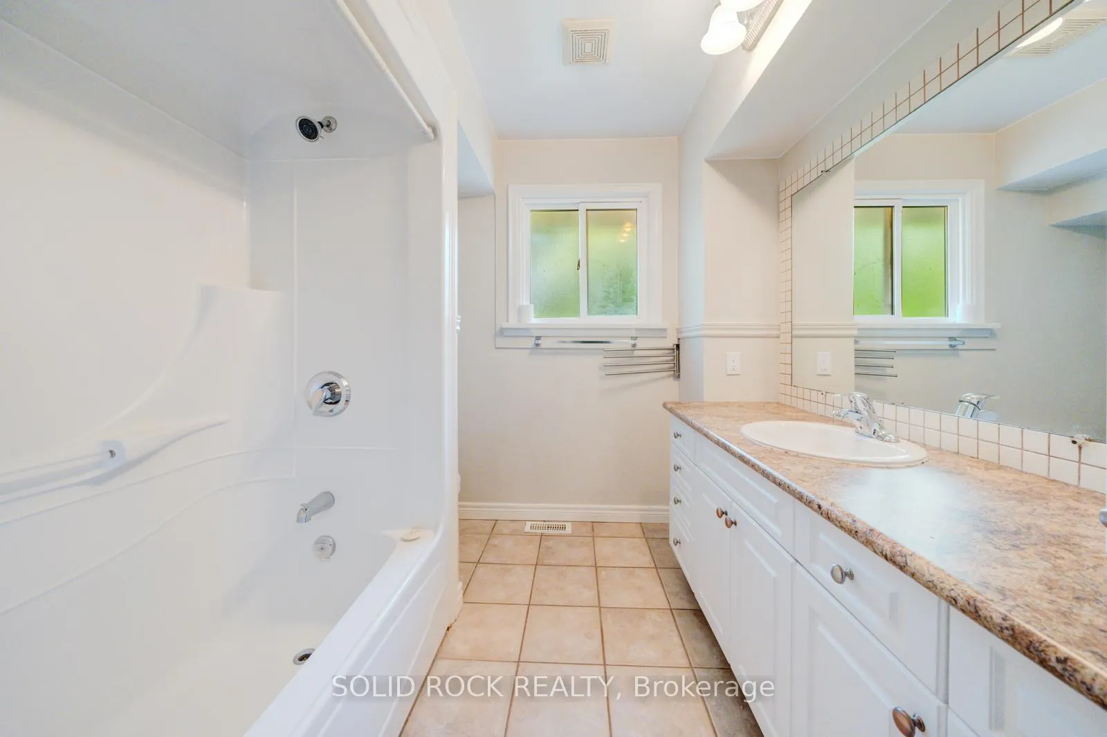 Photo 21 of 84 Jacobson Avenue, St. Catharines, Glendale/Glenridge — HOMEH