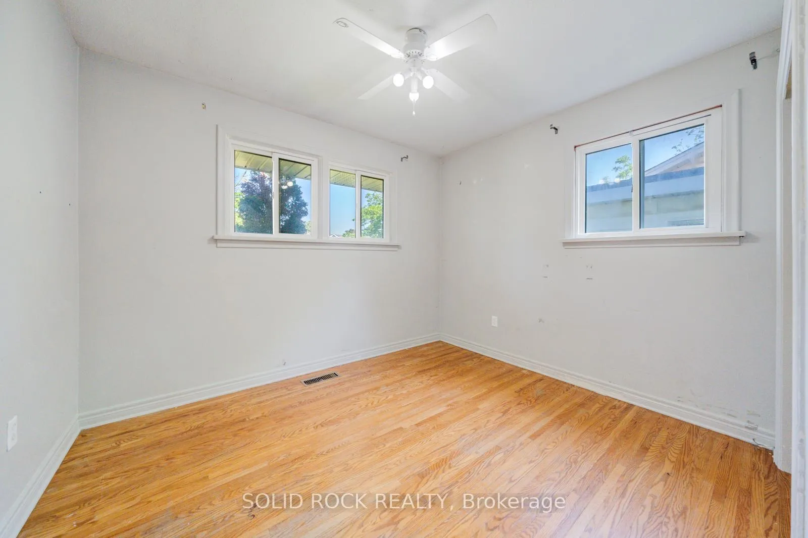 Photo 23 of 84 Jacobson Avenue, St. Catharines, Glendale/Glenridge — HOMEH