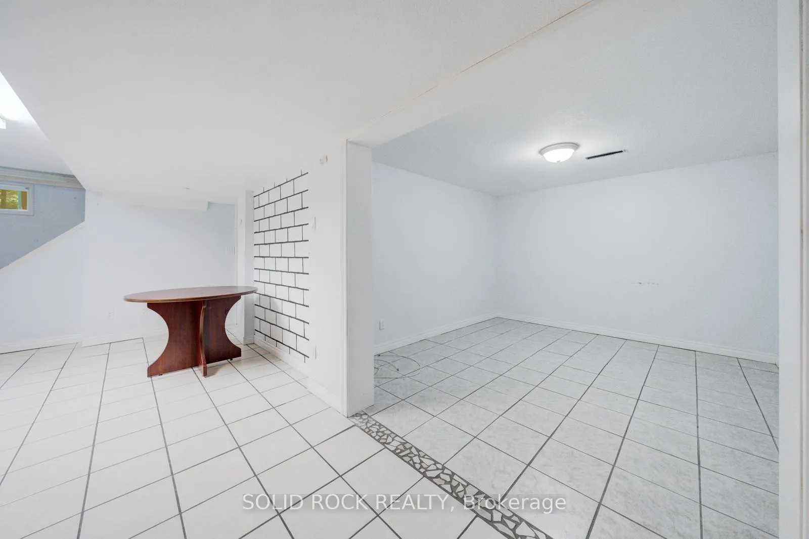 Photo 33 of 84 Jacobson Avenue, St. Catharines, Glendale/Glenridge — HOMEH