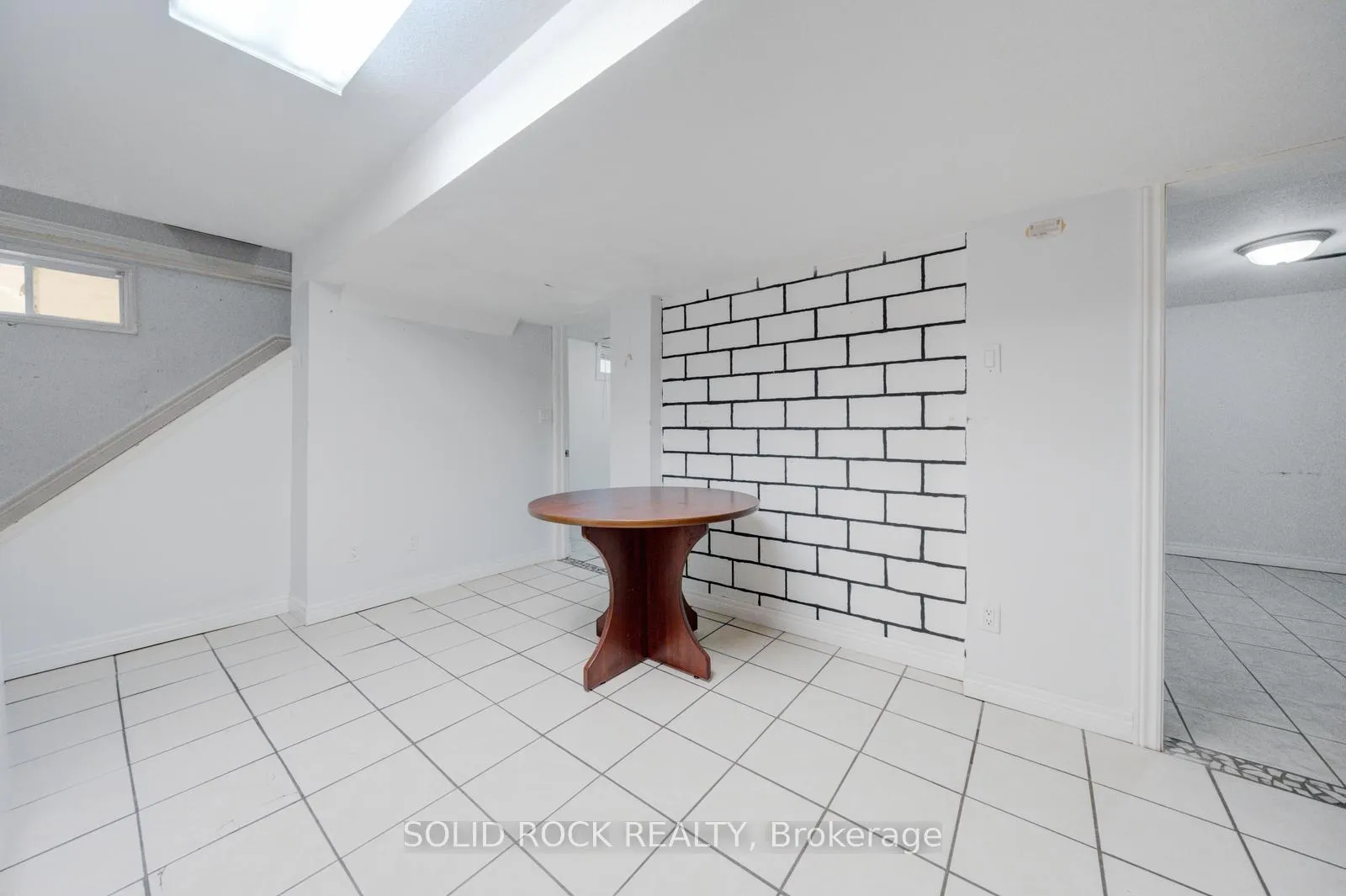 Photo 40 of 84 Jacobson Avenue, St. Catharines, Glendale/Glenridge — HOMEH