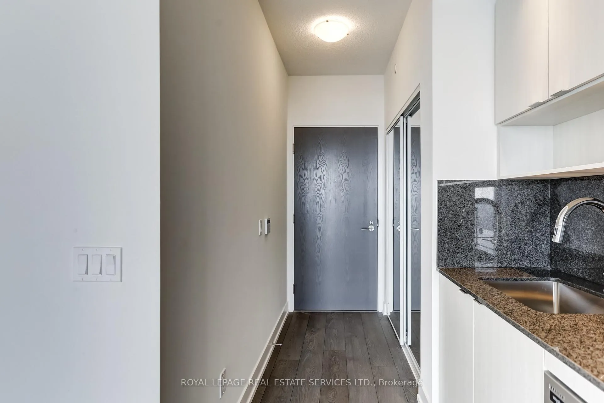 Photo 2 of Unit 3415, 9 Mabelle Avenue, Etobicoke, Islington-City Centre West — HOMEH