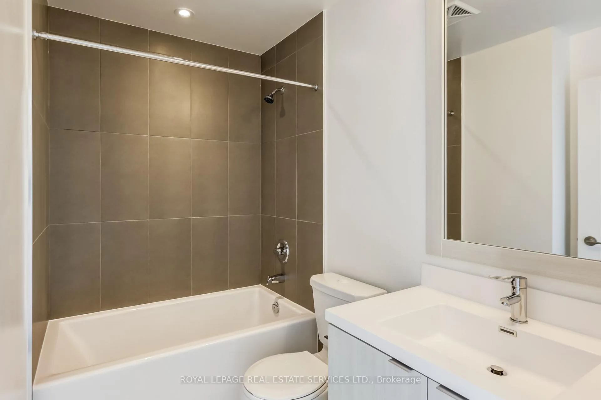 Photo 16 of Unit 3415, 9 Mabelle Avenue, Etobicoke, Islington-City Centre West — HOMEH
