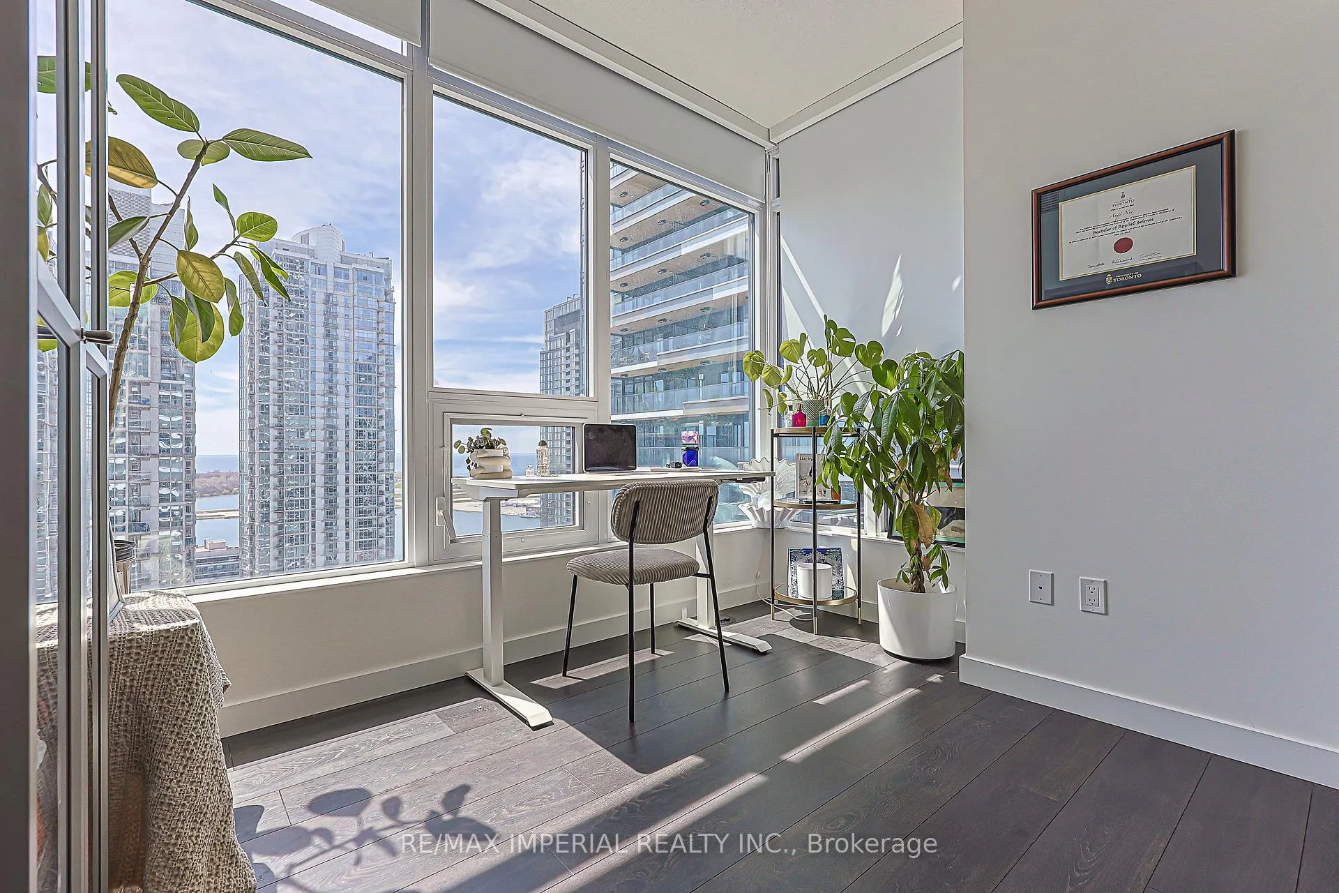 Photo 19 of Unit 3510, 1 Concord cityplace Way, Toronto, Waterfront Communities — HOMEH