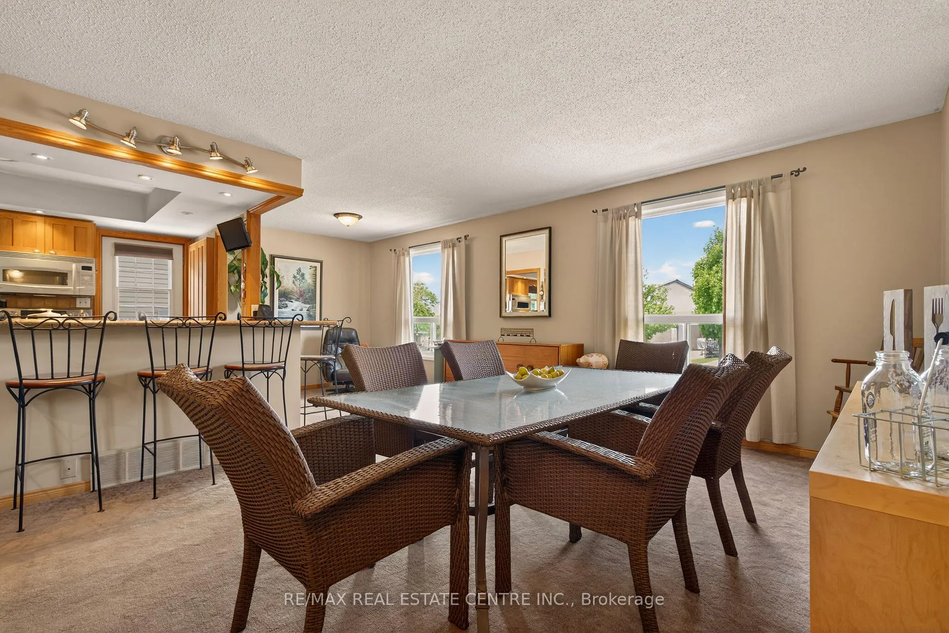 Photo 7 of 20 Nordale Crescent, Hamilton, Stoney Creek Mountain — HOMEH