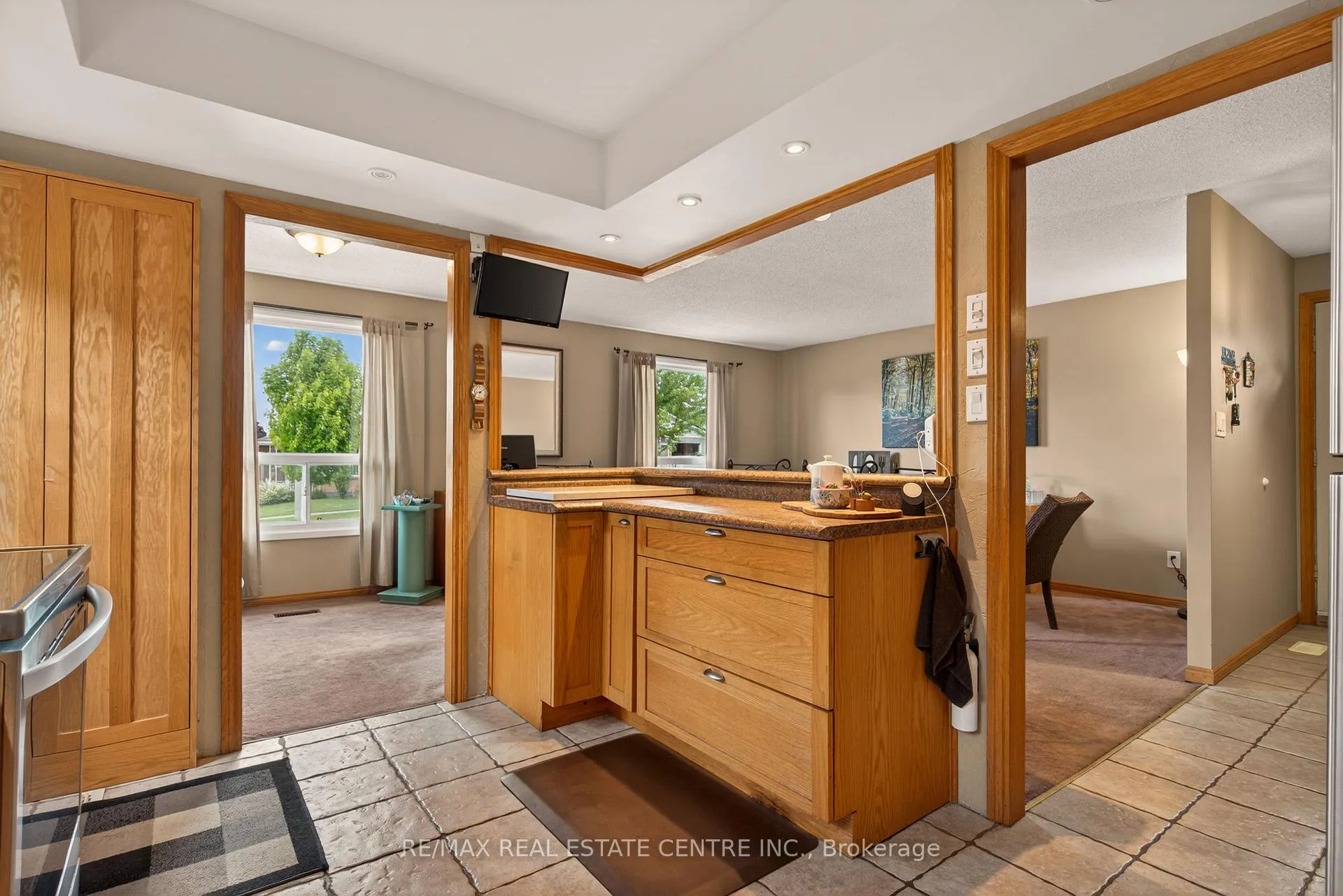 Photo 16 of 20 Nordale Crescent, Hamilton, Stoney Creek Mountain — HOMEH