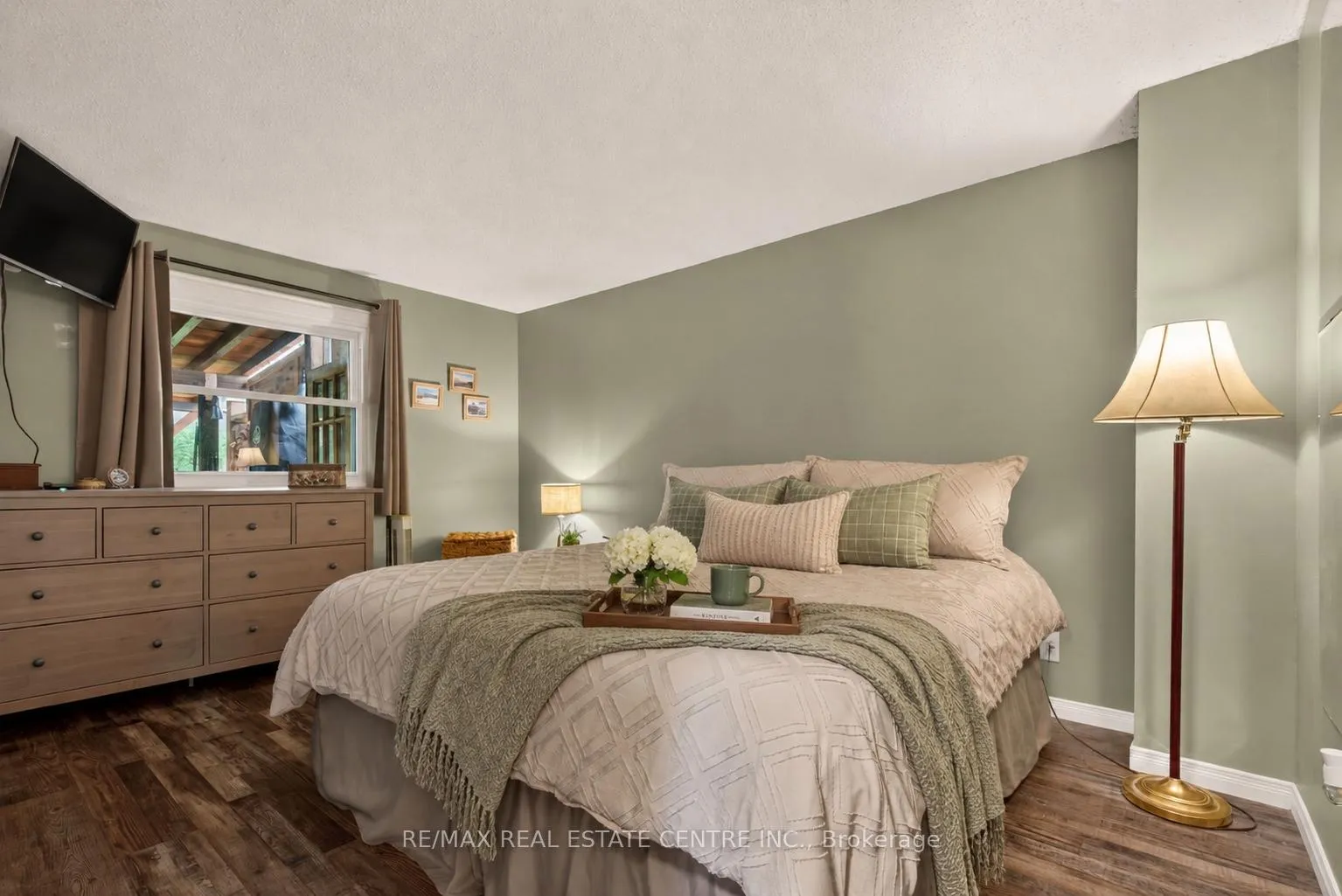 Photo 19 of 20 Nordale Crescent, Hamilton, Stoney Creek Mountain — HOMEH