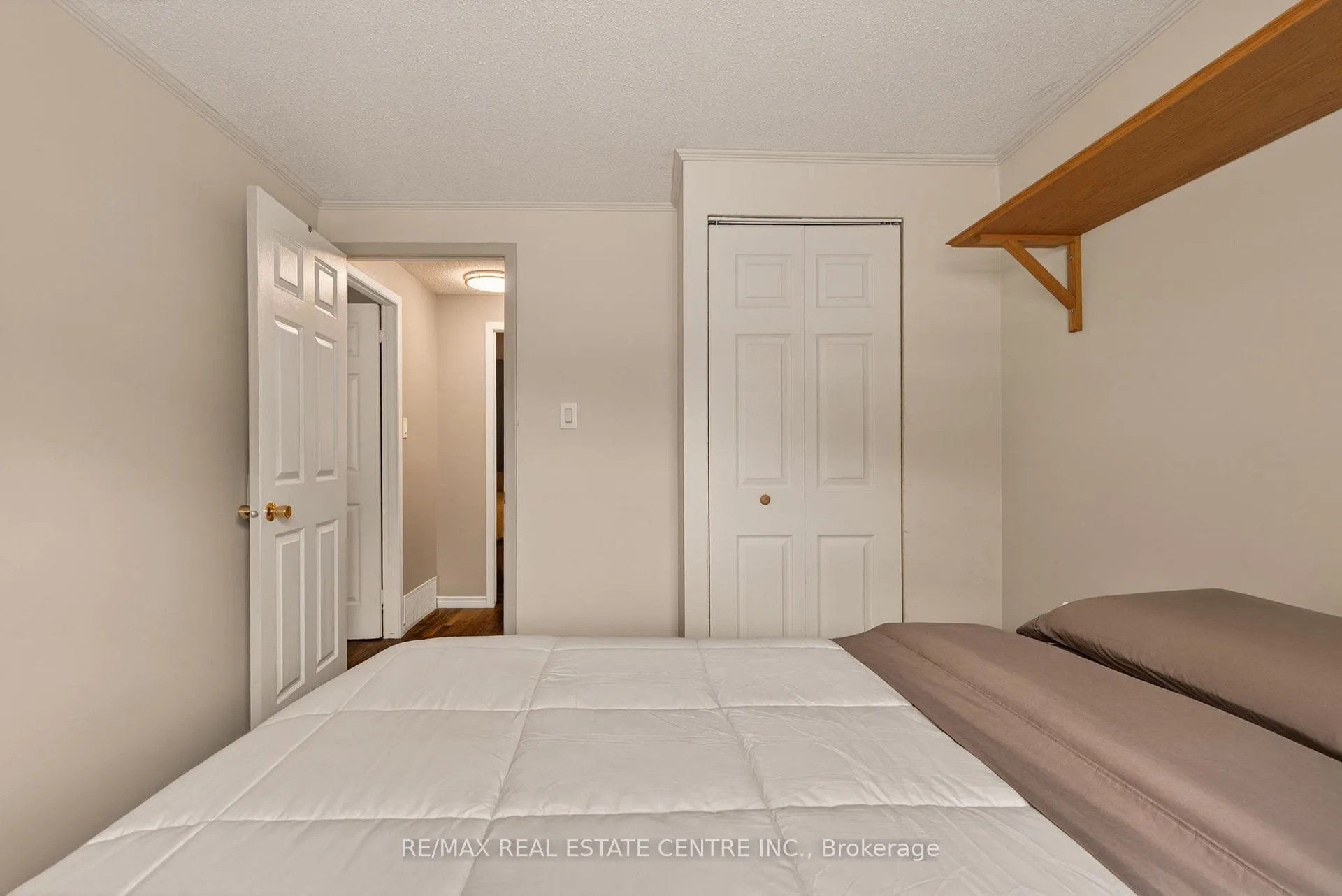Photo 22 of 20 Nordale Crescent, Hamilton, Stoney Creek Mountain — HOMEH