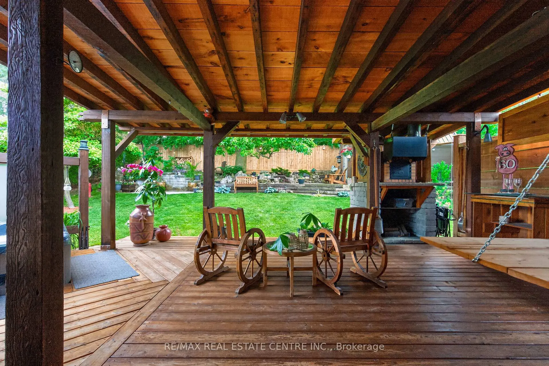 Photo 33 of 20 Nordale Crescent, Hamilton, Stoney Creek Mountain — HOMEH