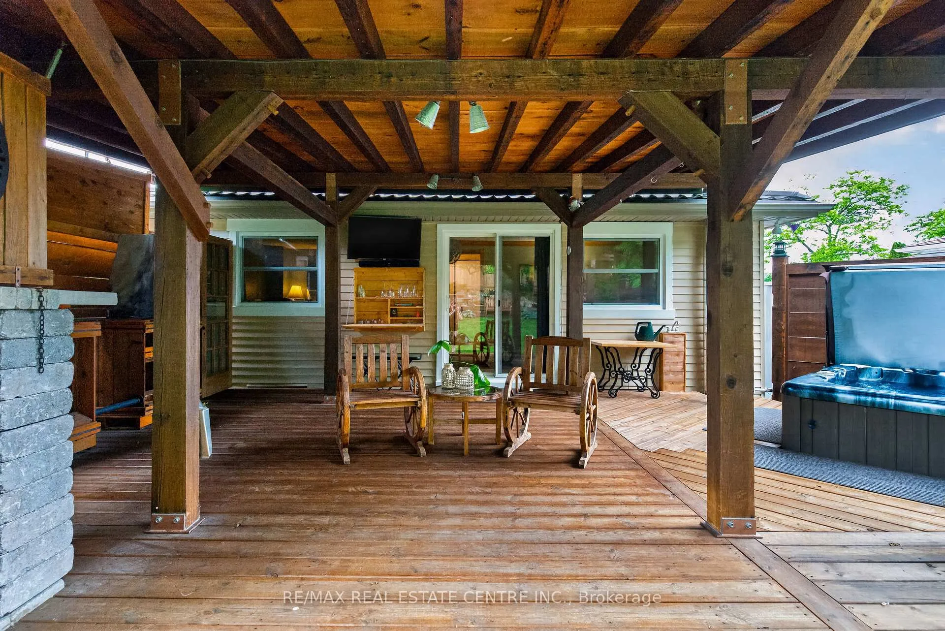 Photo 34 of 20 Nordale Crescent, Hamilton, Stoney Creek Mountain — HOMEH