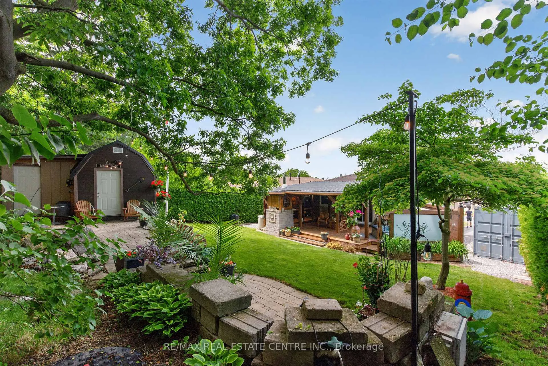 Photo 40 of 20 Nordale Crescent, Hamilton, Stoney Creek Mountain — HOMEH