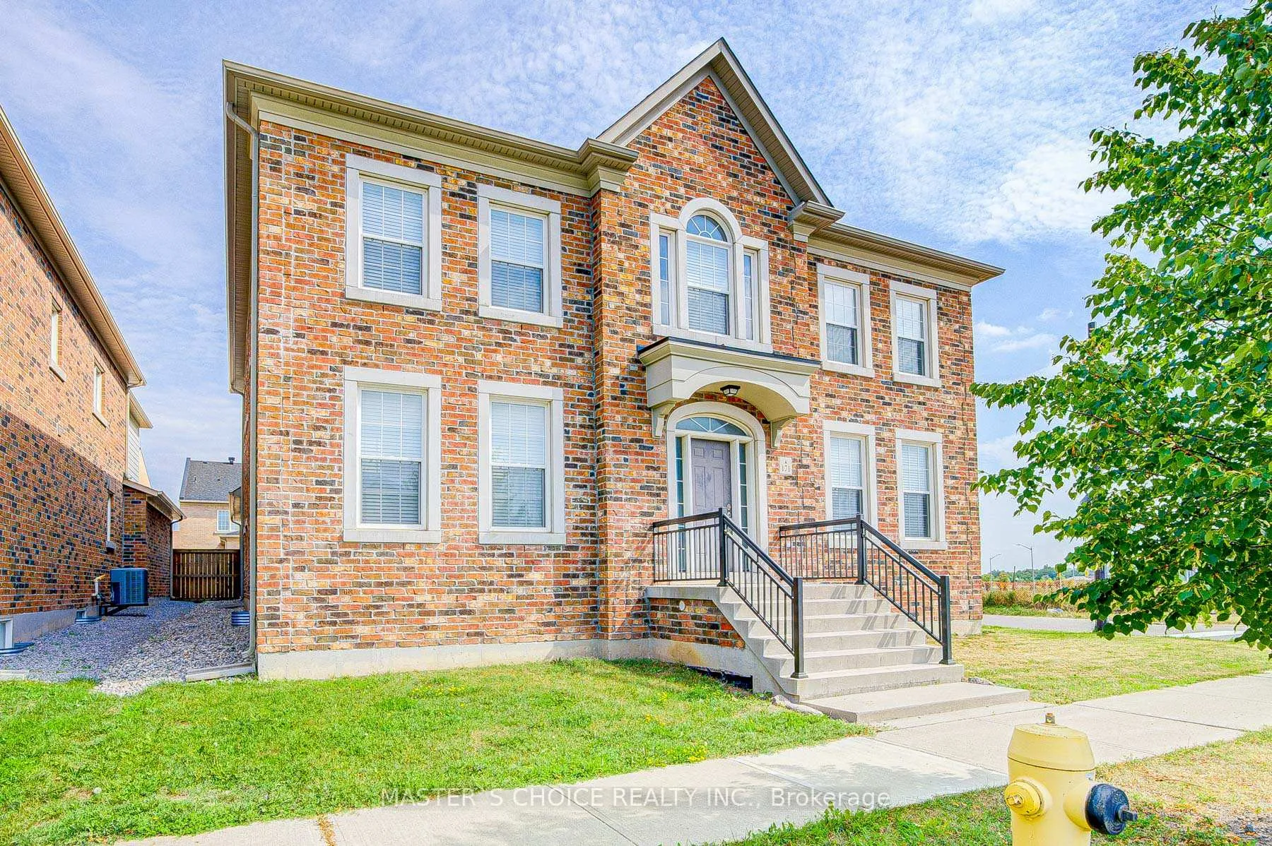 Photo 5 of 171 Staglin Court, Markham, Cathedraltown — HOMEH