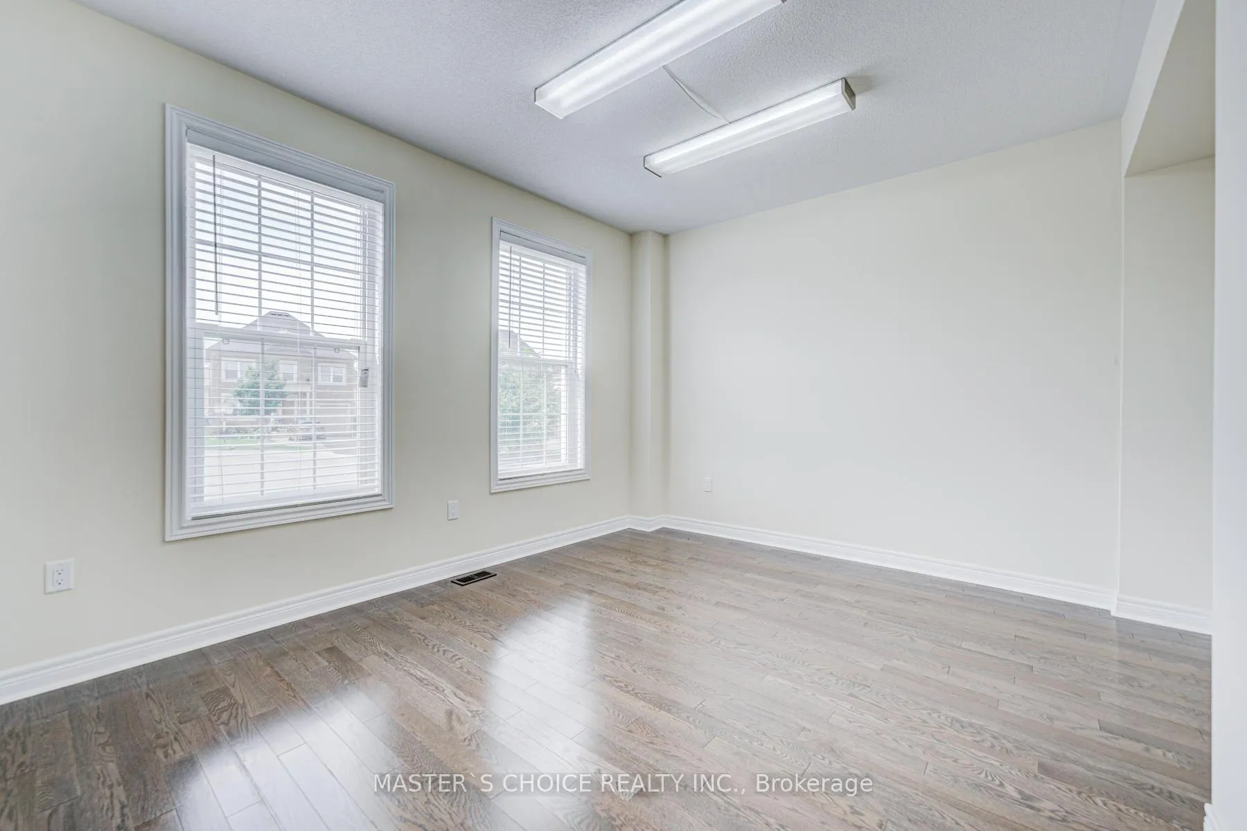 Photo 8 of 171 Staglin Court, Markham, Cathedraltown — HOMEH