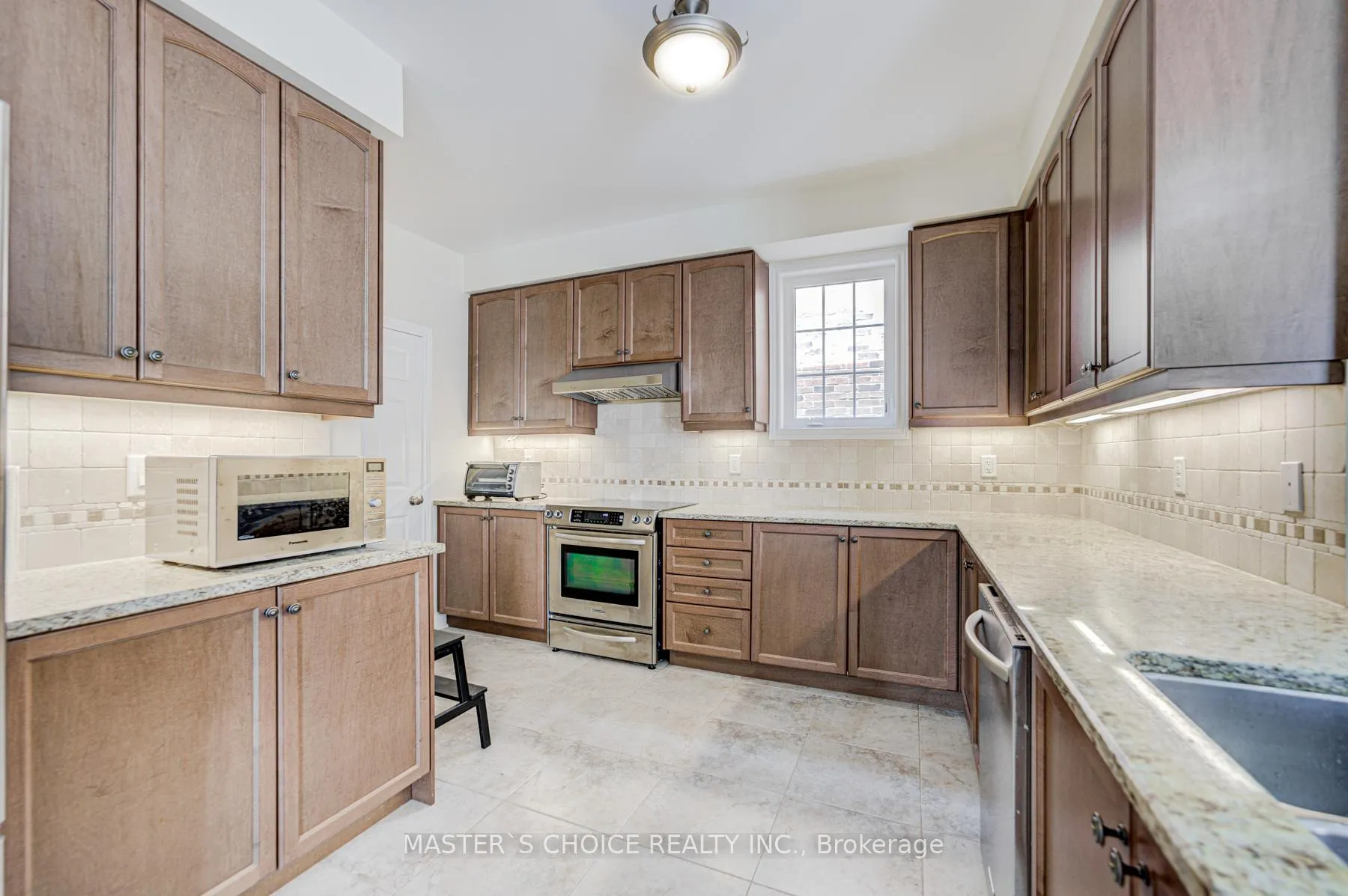 Photo 14 of 171 Staglin Court, Markham, Cathedraltown — HOMEH