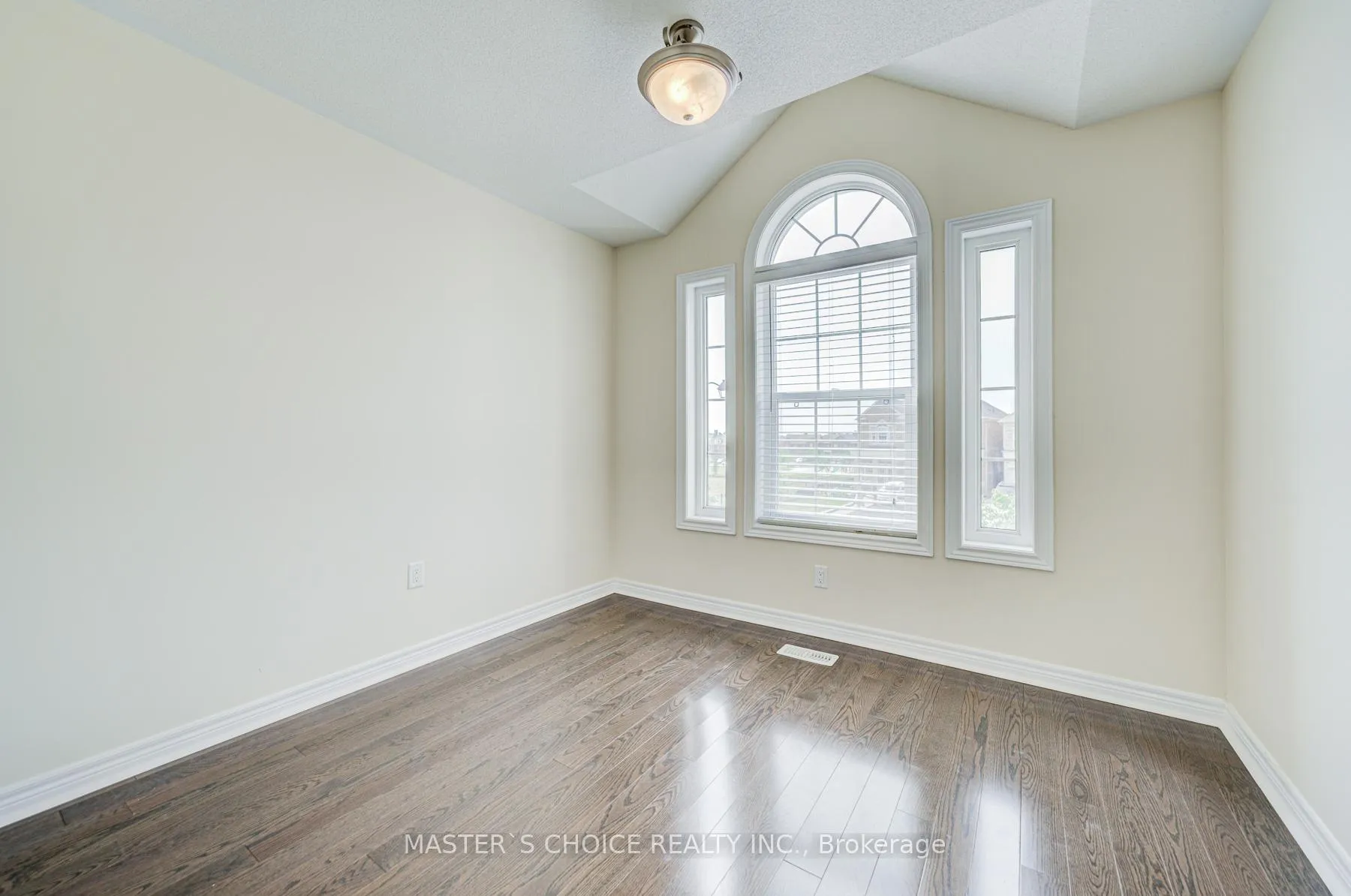 Photo 23 of 171 Staglin Court, Markham, Cathedraltown — HOMEH