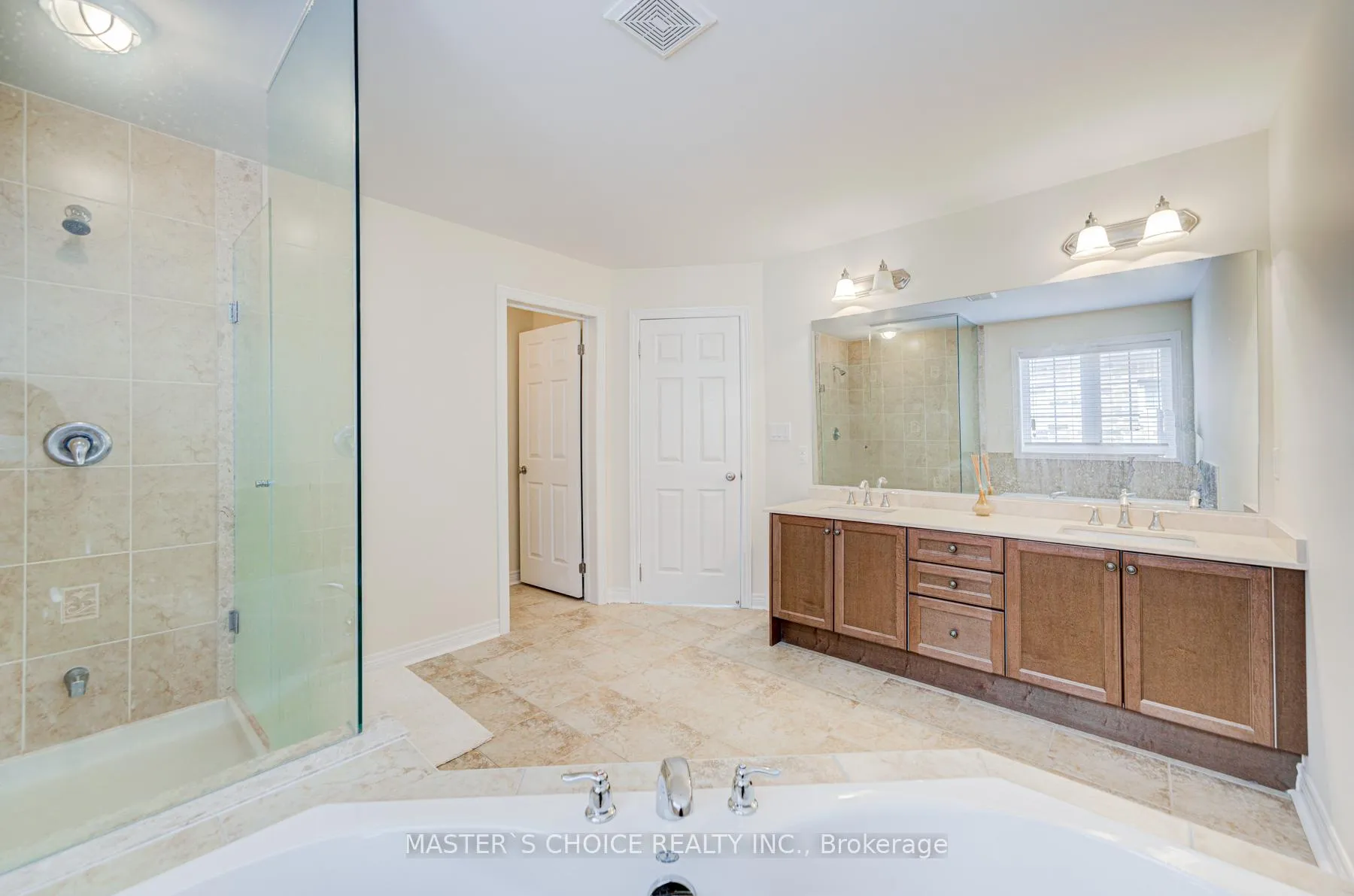 Photo 29 of 171 Staglin Court, Markham, Cathedraltown — HOMEH