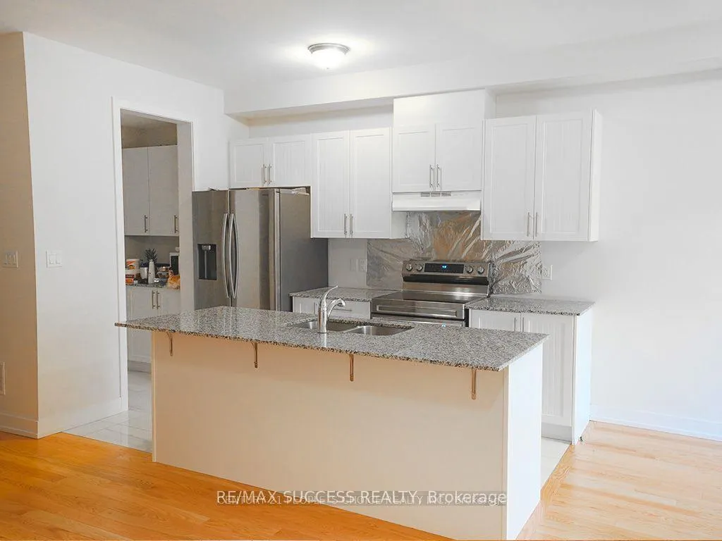 Photo 5 of 605 Etheridge Avenue, Milton, Cobban — HOMEH