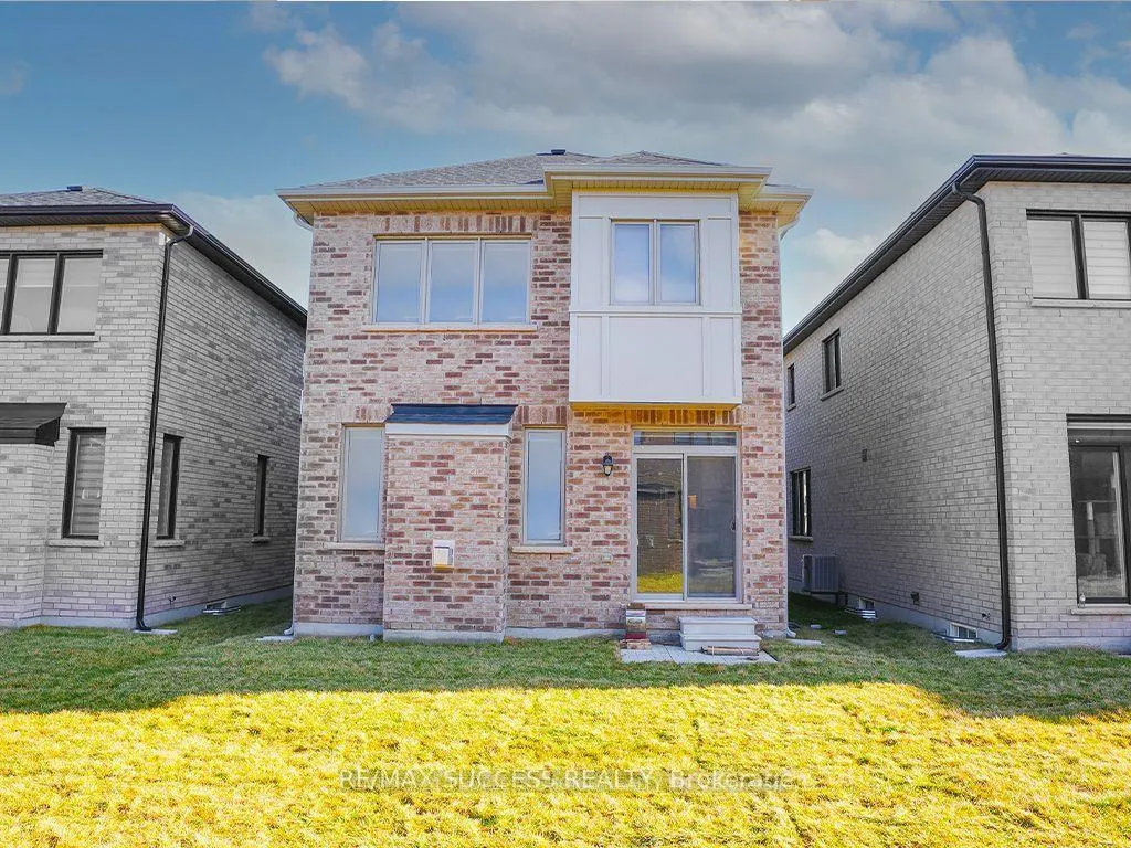 Photo 12 of 605 Etheridge Avenue, Milton, Cobban — HOMEH
