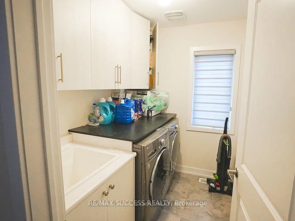 Photo 14 of 605 Etheridge Avenue, Milton, Cobban — HOMEH