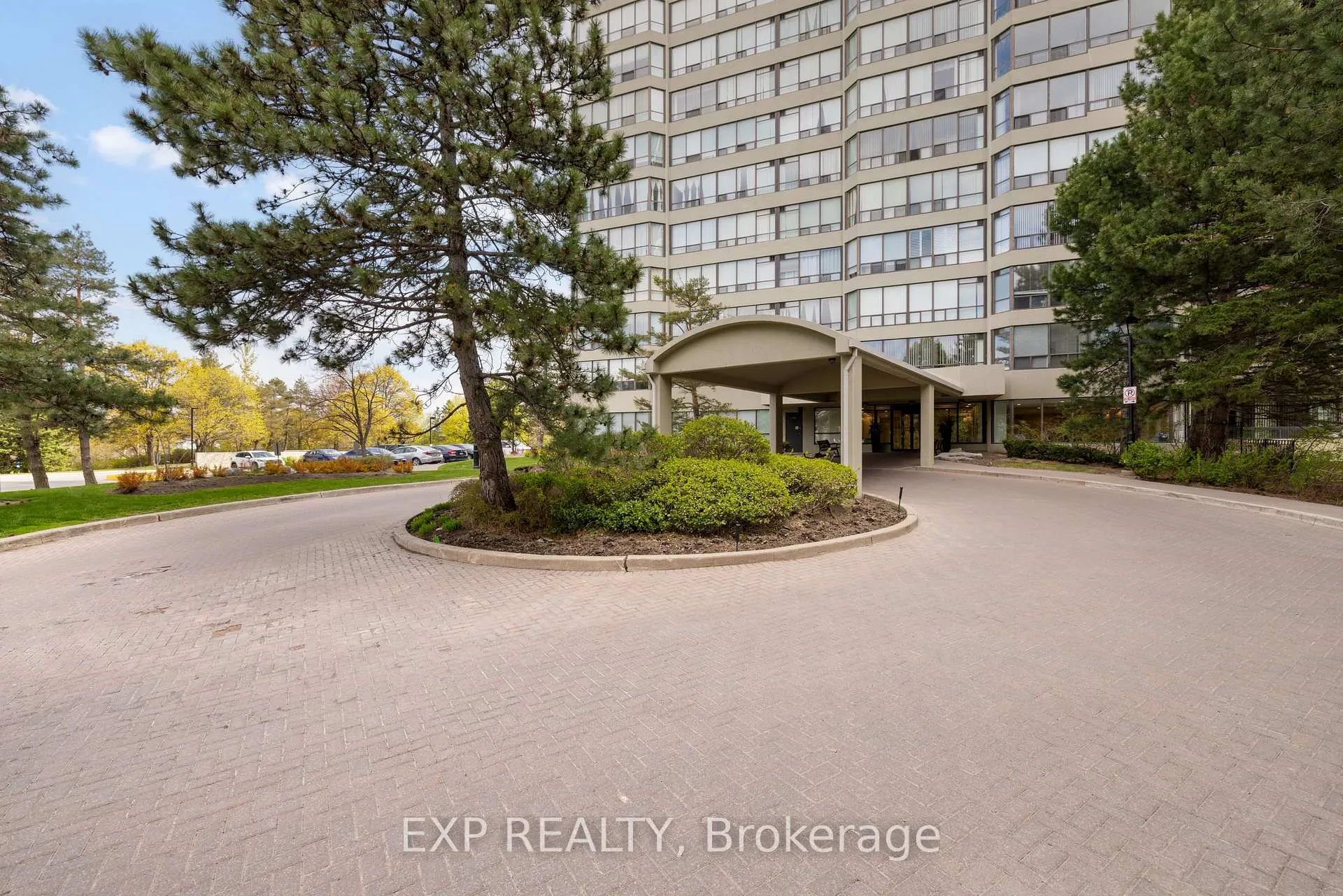 Photo 1 of Unit 1710, 22 Hanover Road, Brampton, Queen Street Corridor — HOMEH