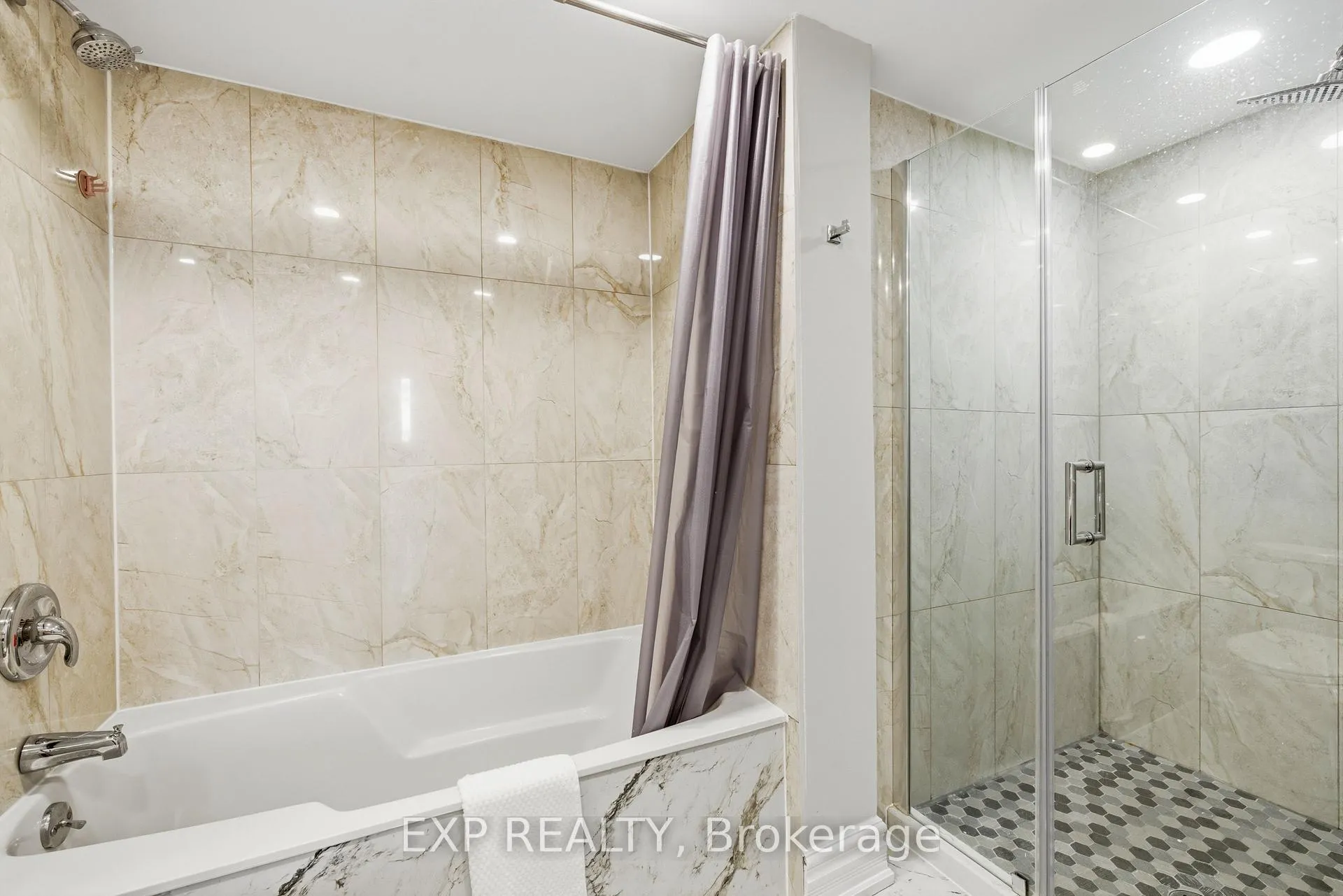 Photo 38 of Unit 1710, 22 Hanover Road, Brampton, Queen Street Corridor — HOMEH