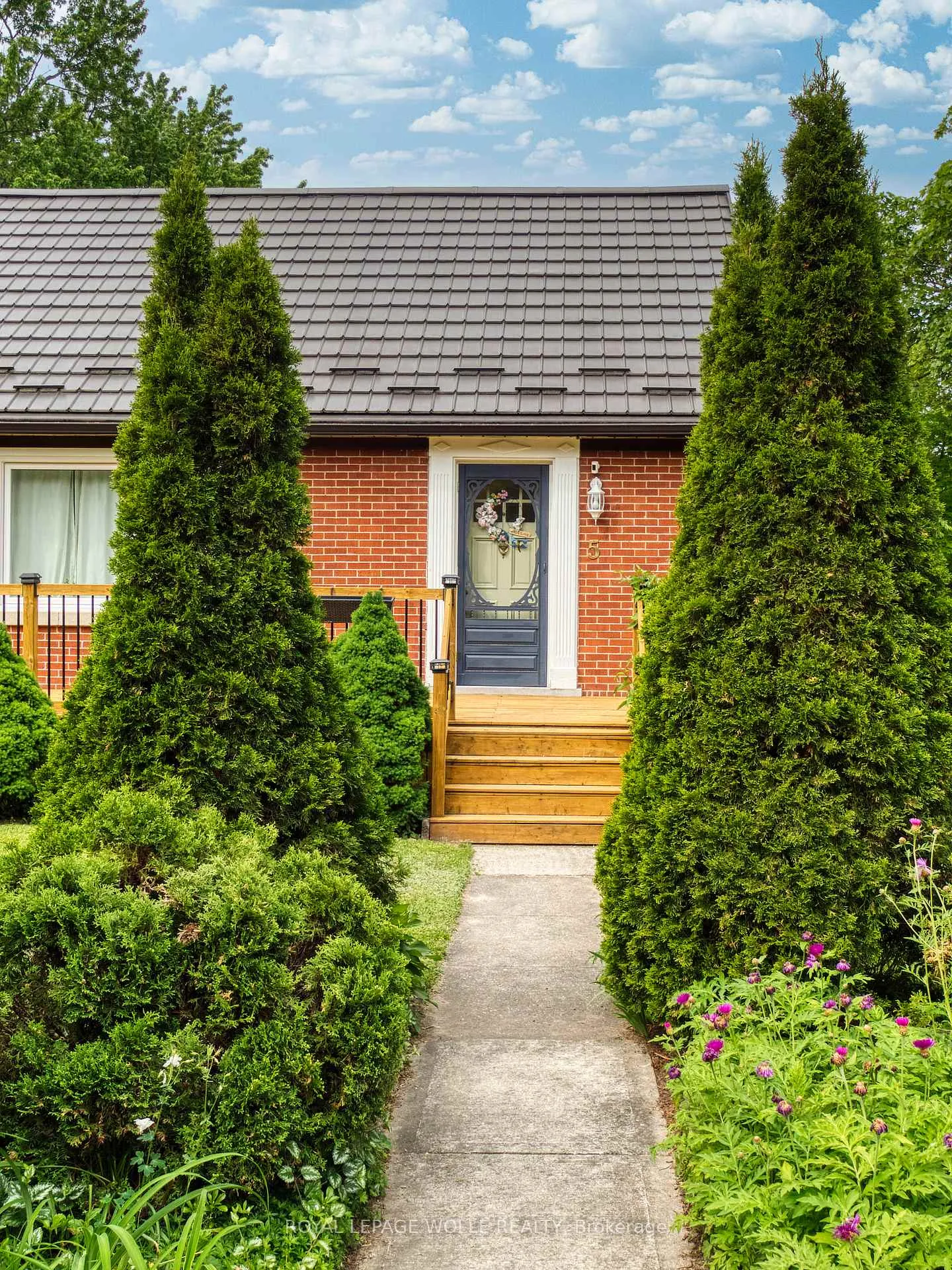 Photo 5 of 5 Brentwood Avenue, Kitchener — HOMEH