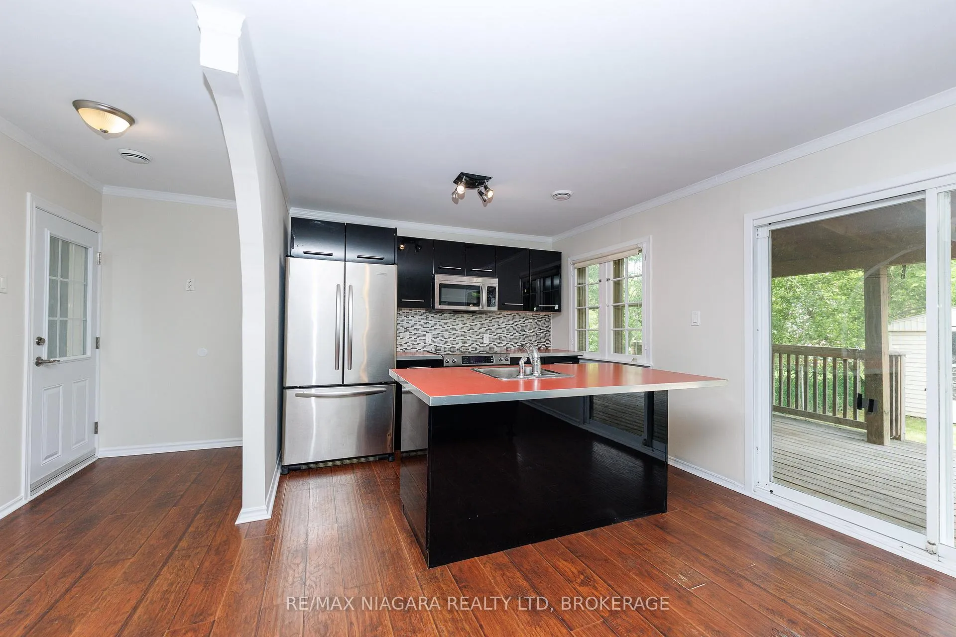 Photo 2 of 3 Phelps Street, St. Catharines, Oakdale — HOMEH