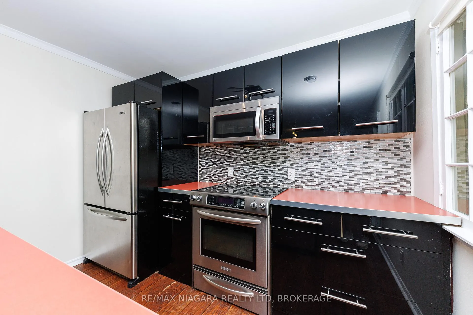 Photo 9 of 3 Phelps Street, St. Catharines, Oakdale — HOMEH