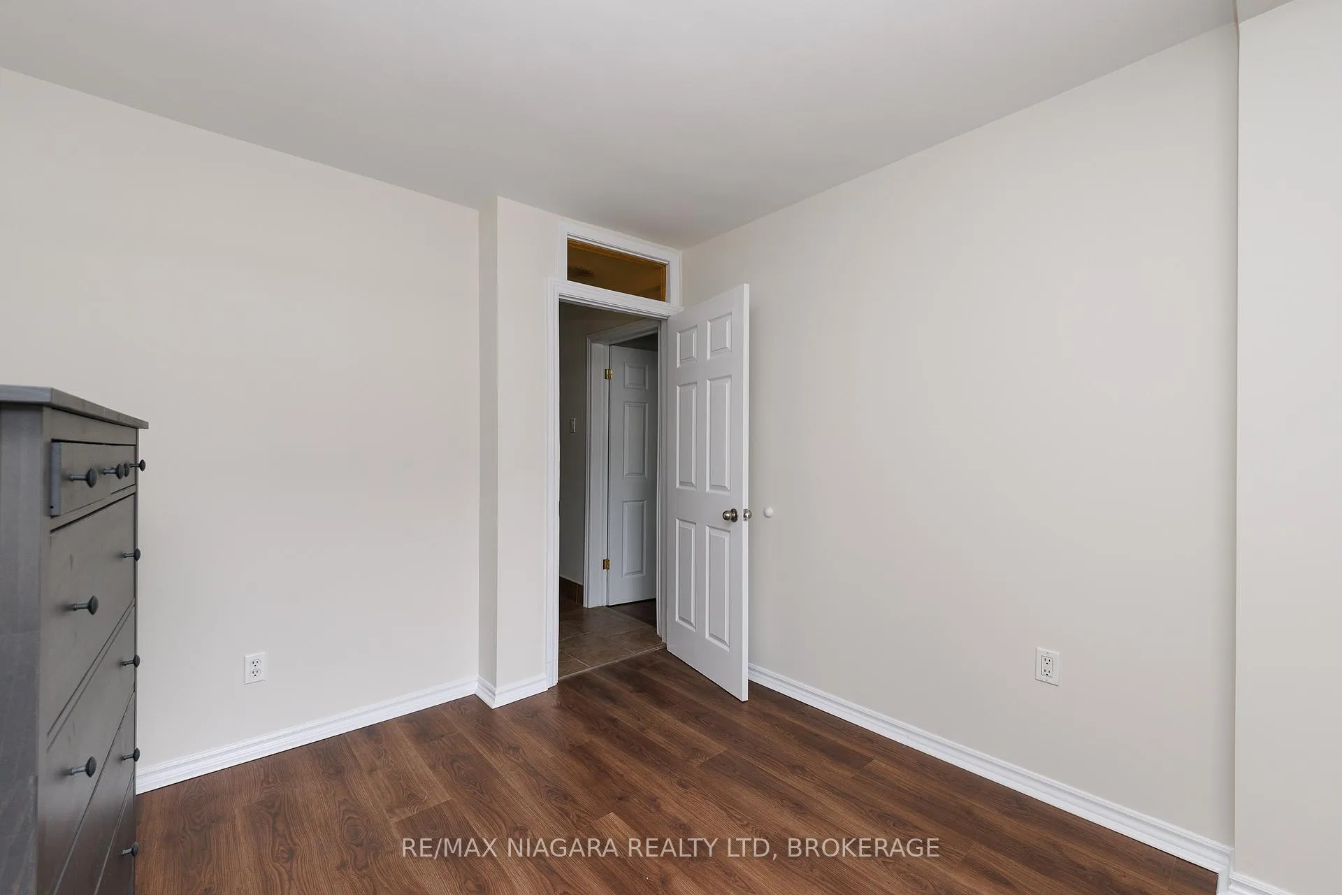 Photo 16 of 3 Phelps Street, St. Catharines, Oakdale — HOMEH