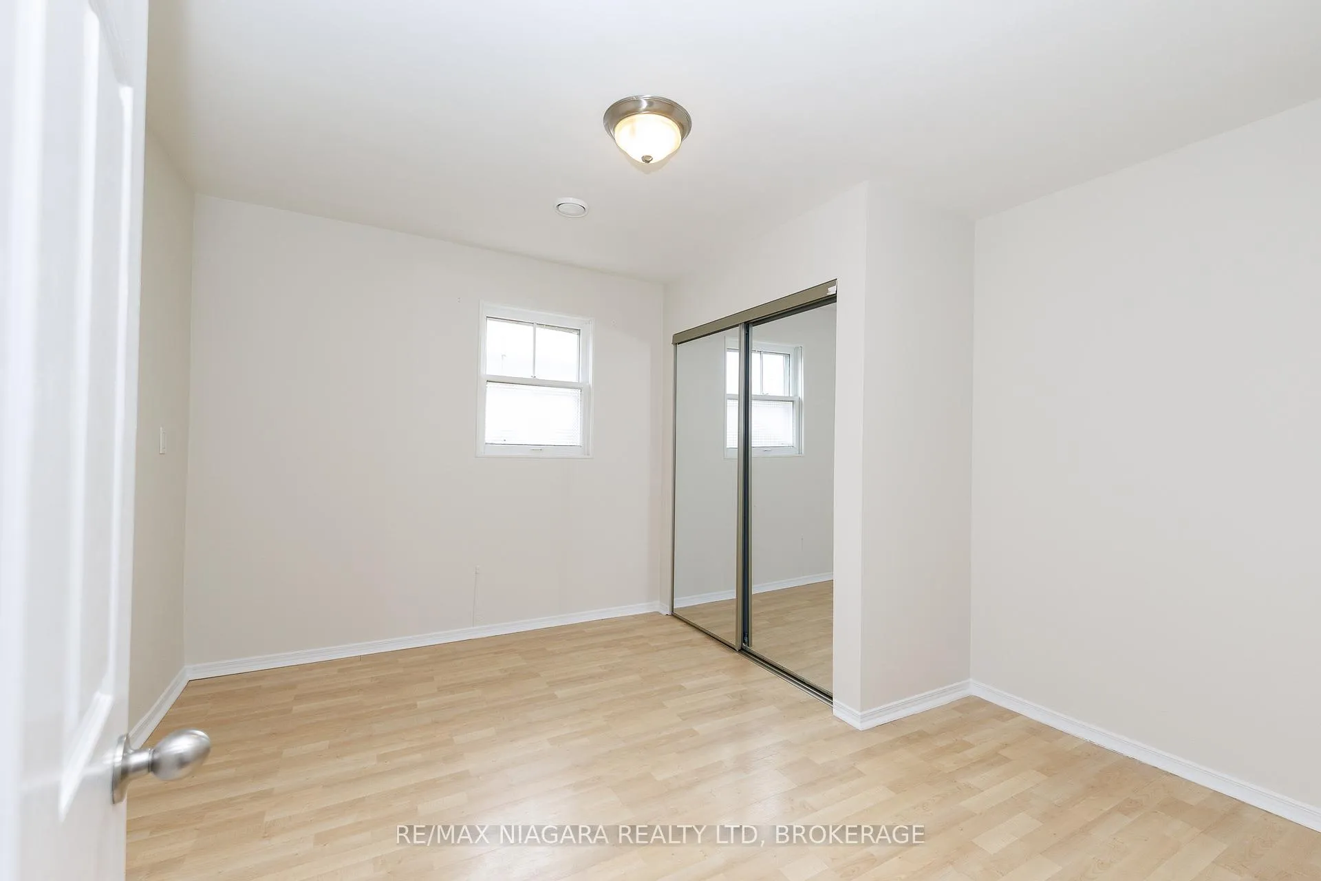 Photo 17 of 3 Phelps Street, St. Catharines, Oakdale — HOMEH