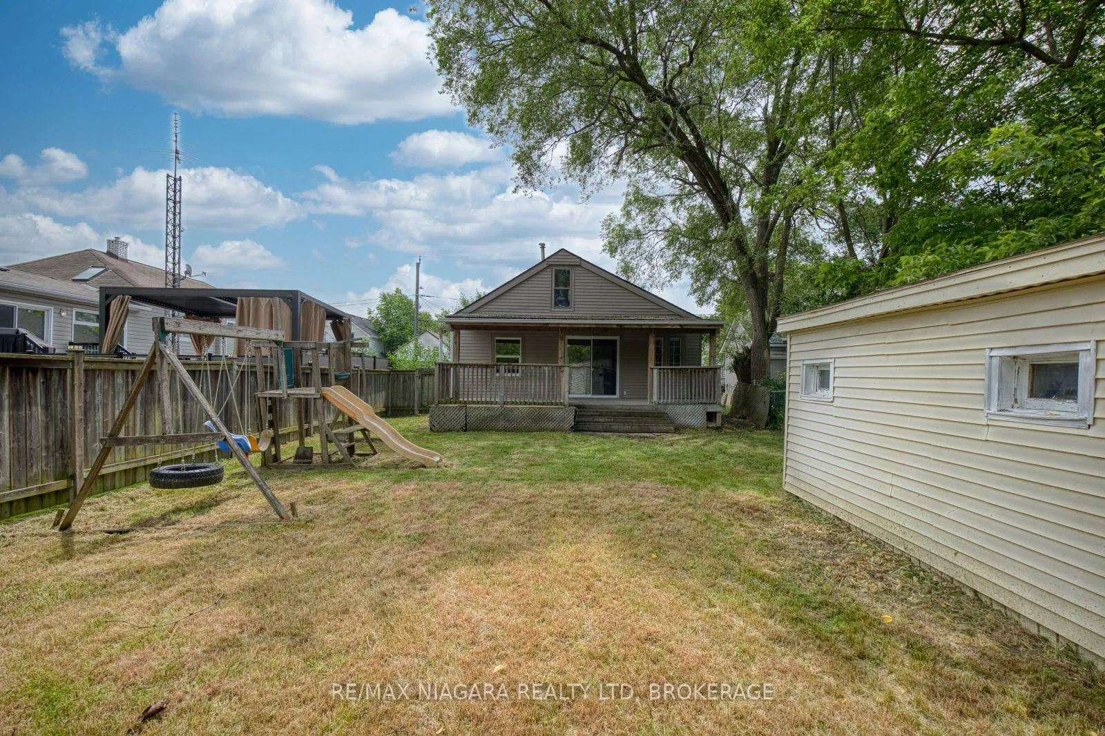 Photo 22 of 3 Phelps Street, St. Catharines, Oakdale — HOMEH