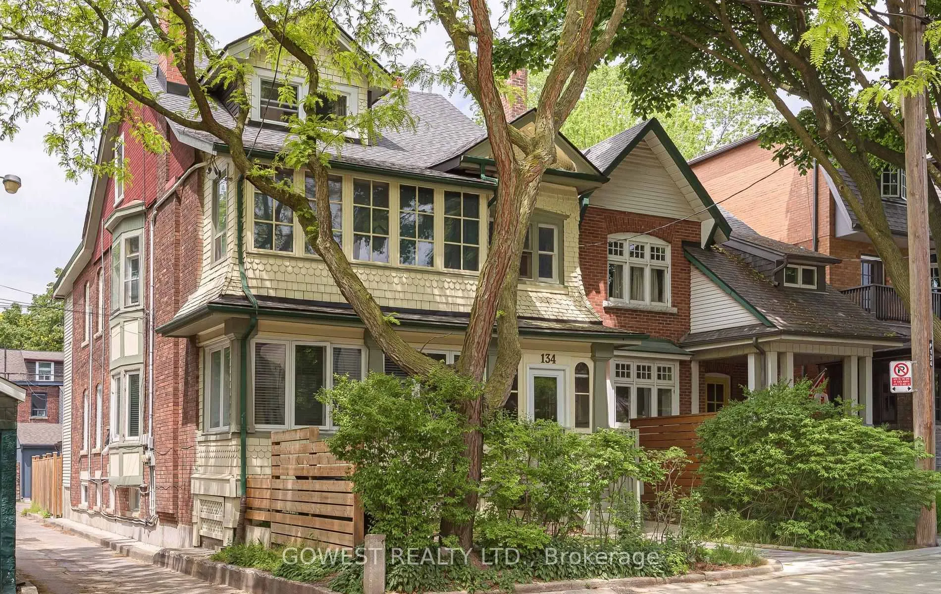 Photo 1 of Unit 4, 134 Grenadier Road, Toronto, High Park-Swansea — HOMEH