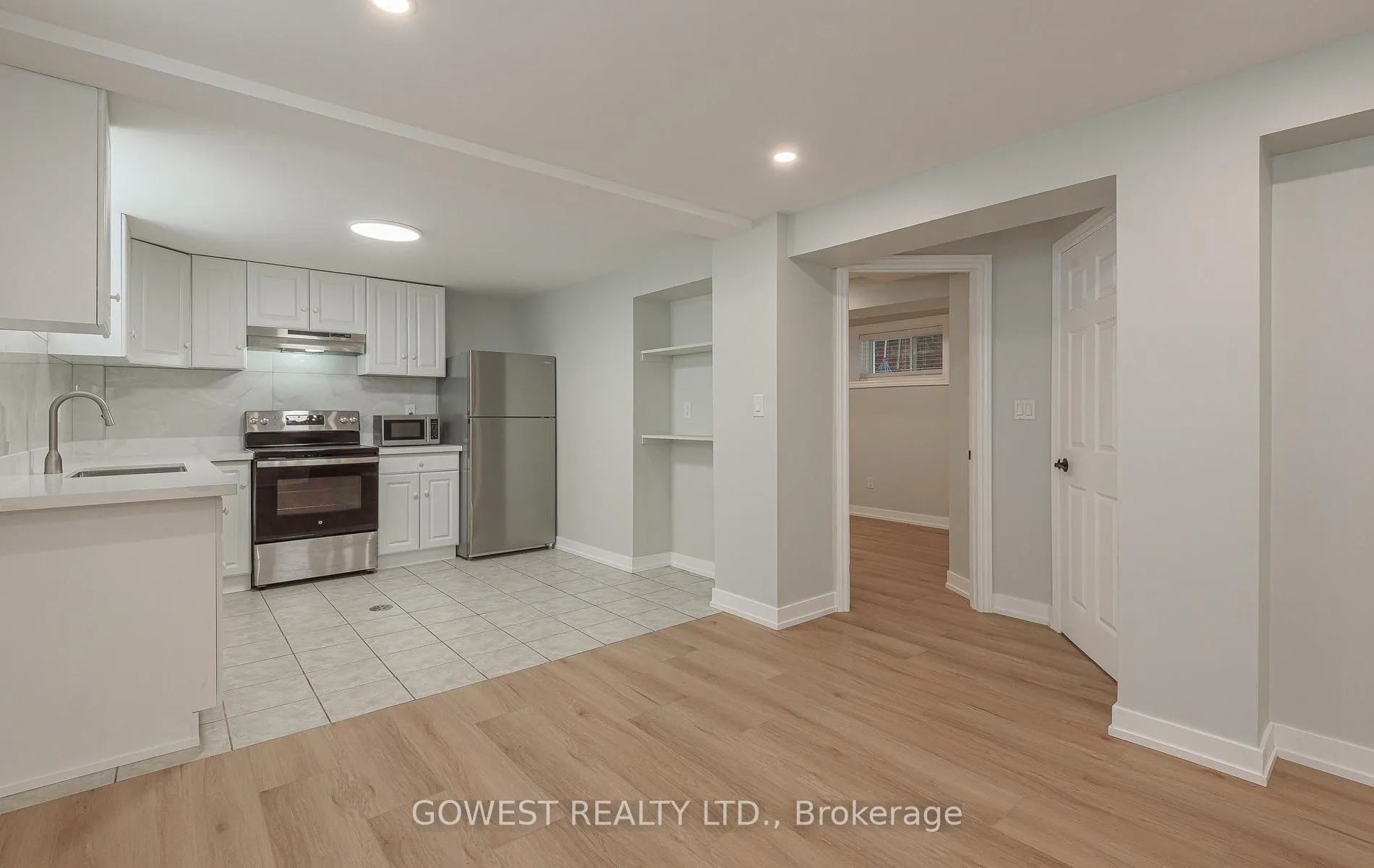 Photo 13 of Unit 4, 134 Grenadier Road, Toronto, High Park-Swansea — HOMEH