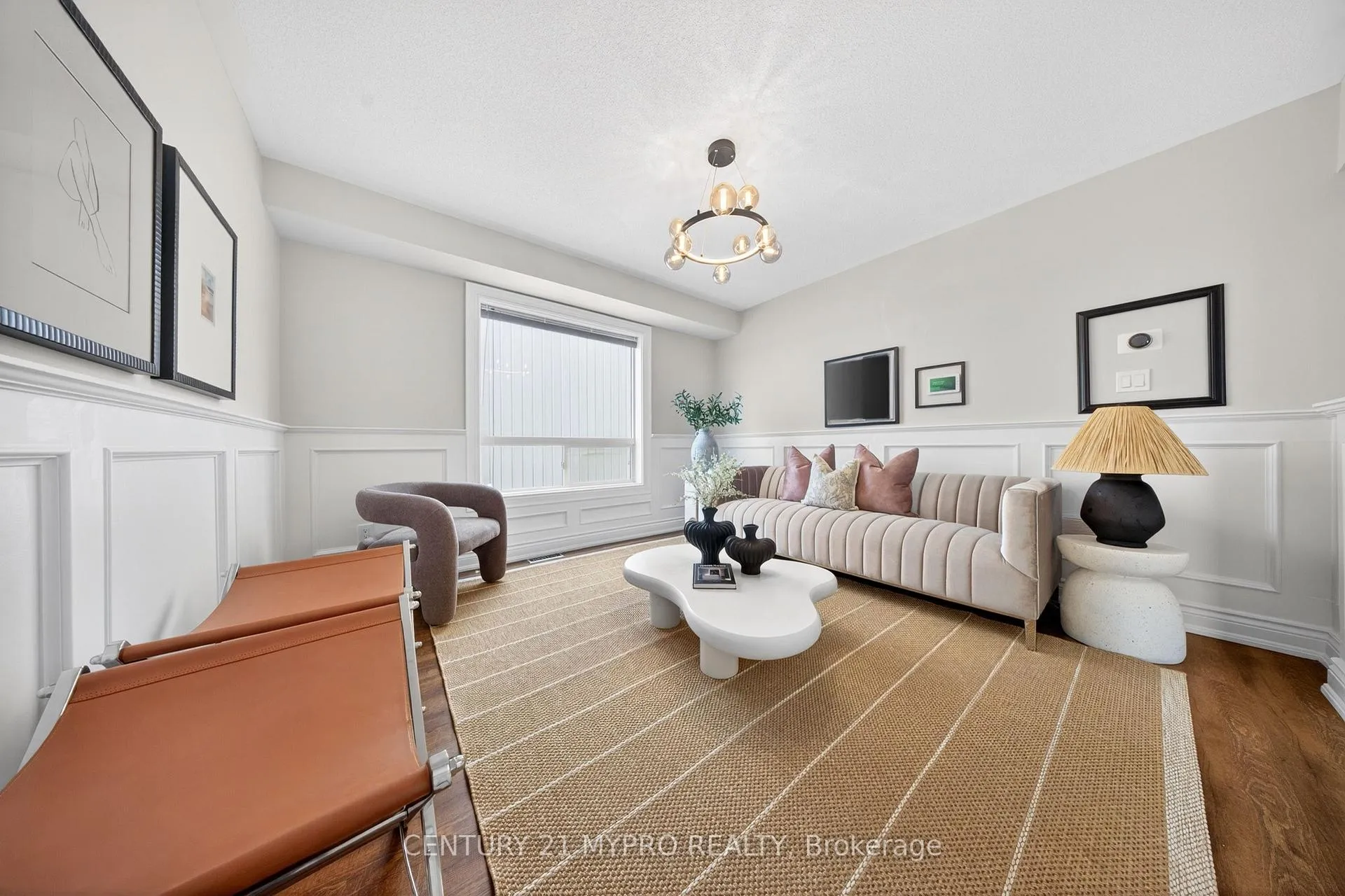 Photo 6 of 1117 Tall Pine Avenue E, Oshawa, Pinecrest — HOMEH